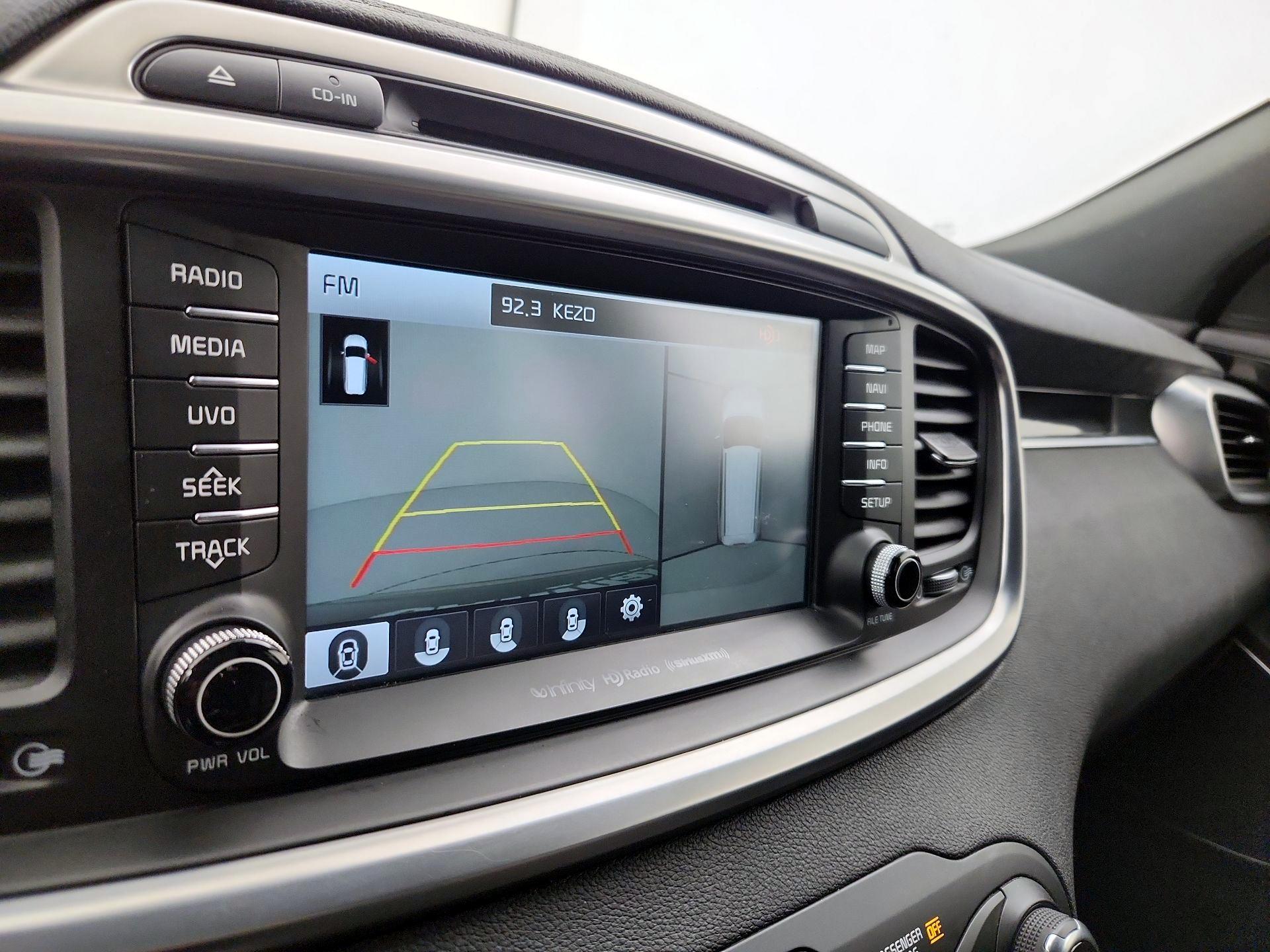 Thumbnail: 2016 Kia Sorento - 15