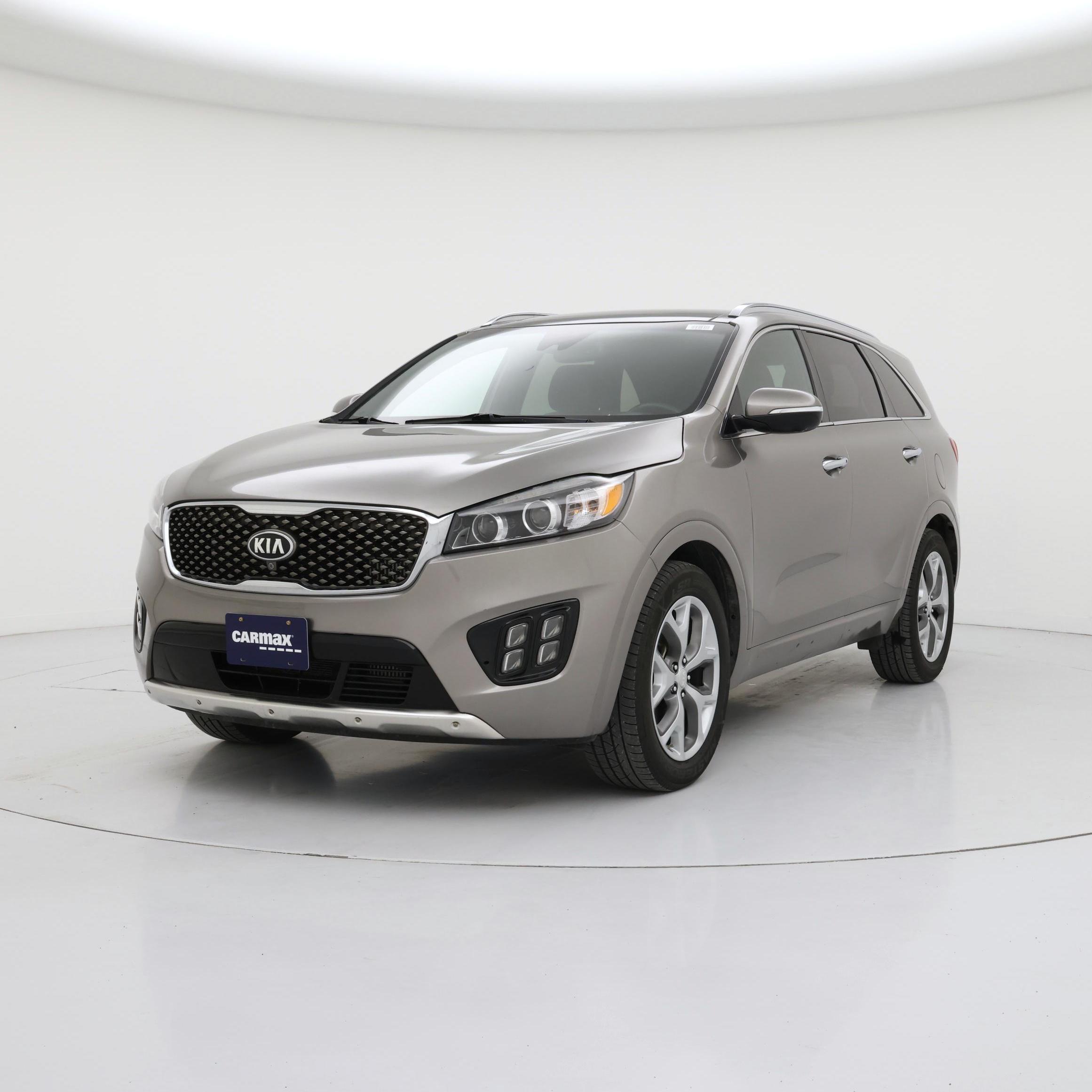 Thumbnail: 2016 Kia Sorento - 4