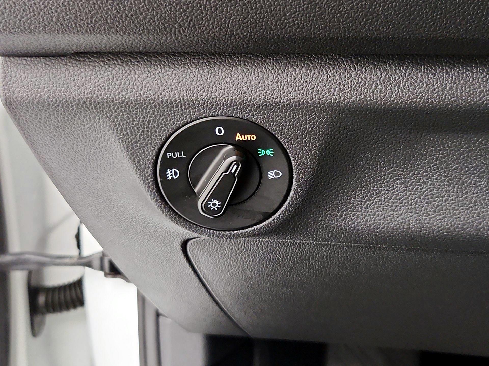 Thumbnail: 2020 Volkswagen Jetta - 13