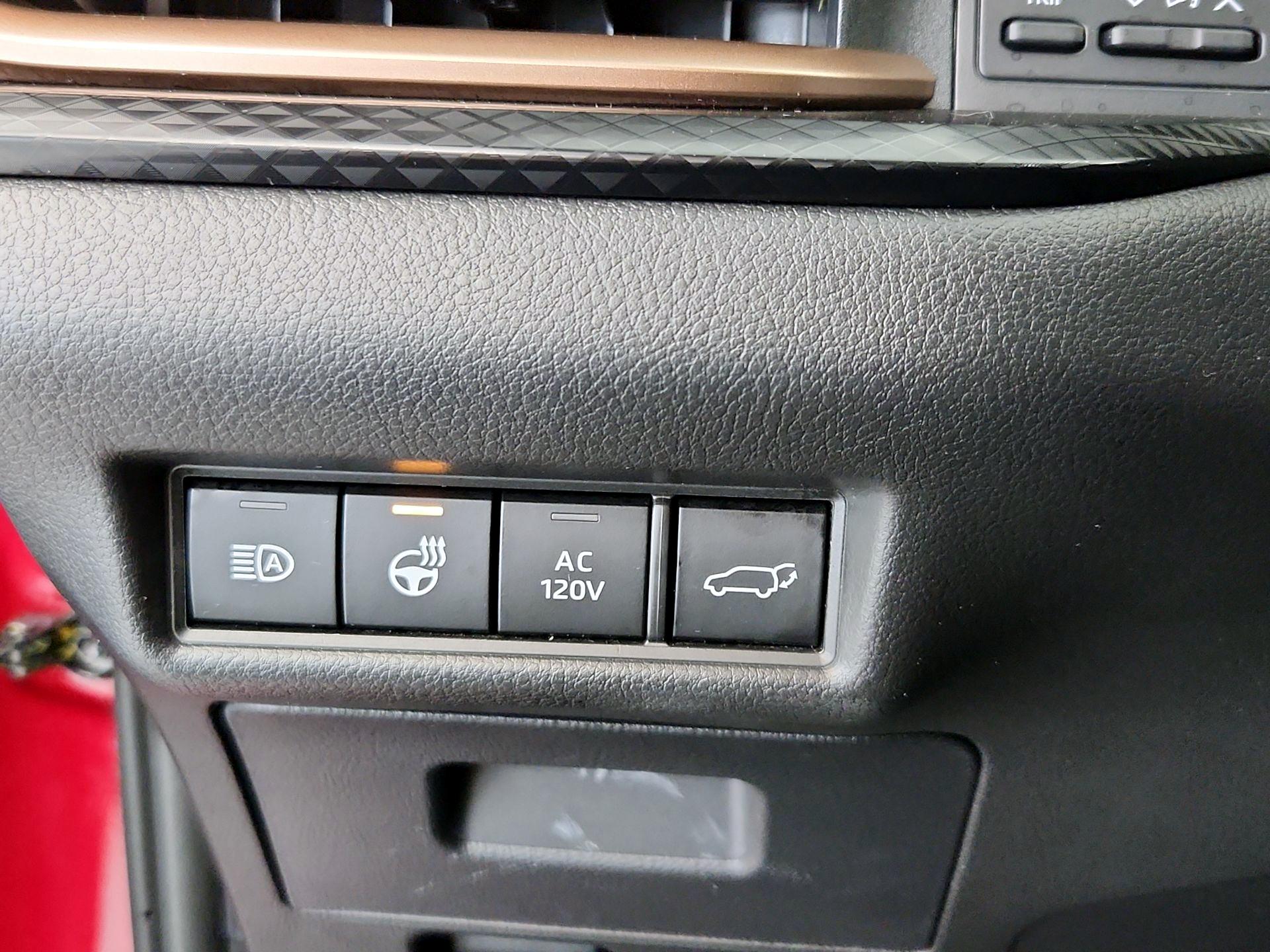 Thumbnail: 2025 Toyota Highlander - 13