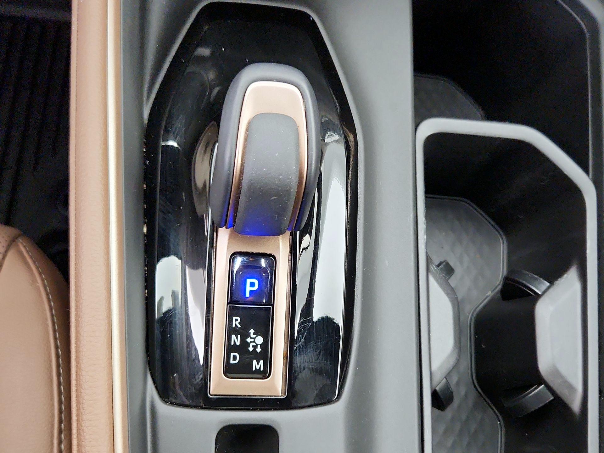 Thumbnail: 2025 Toyota Highlander - 17