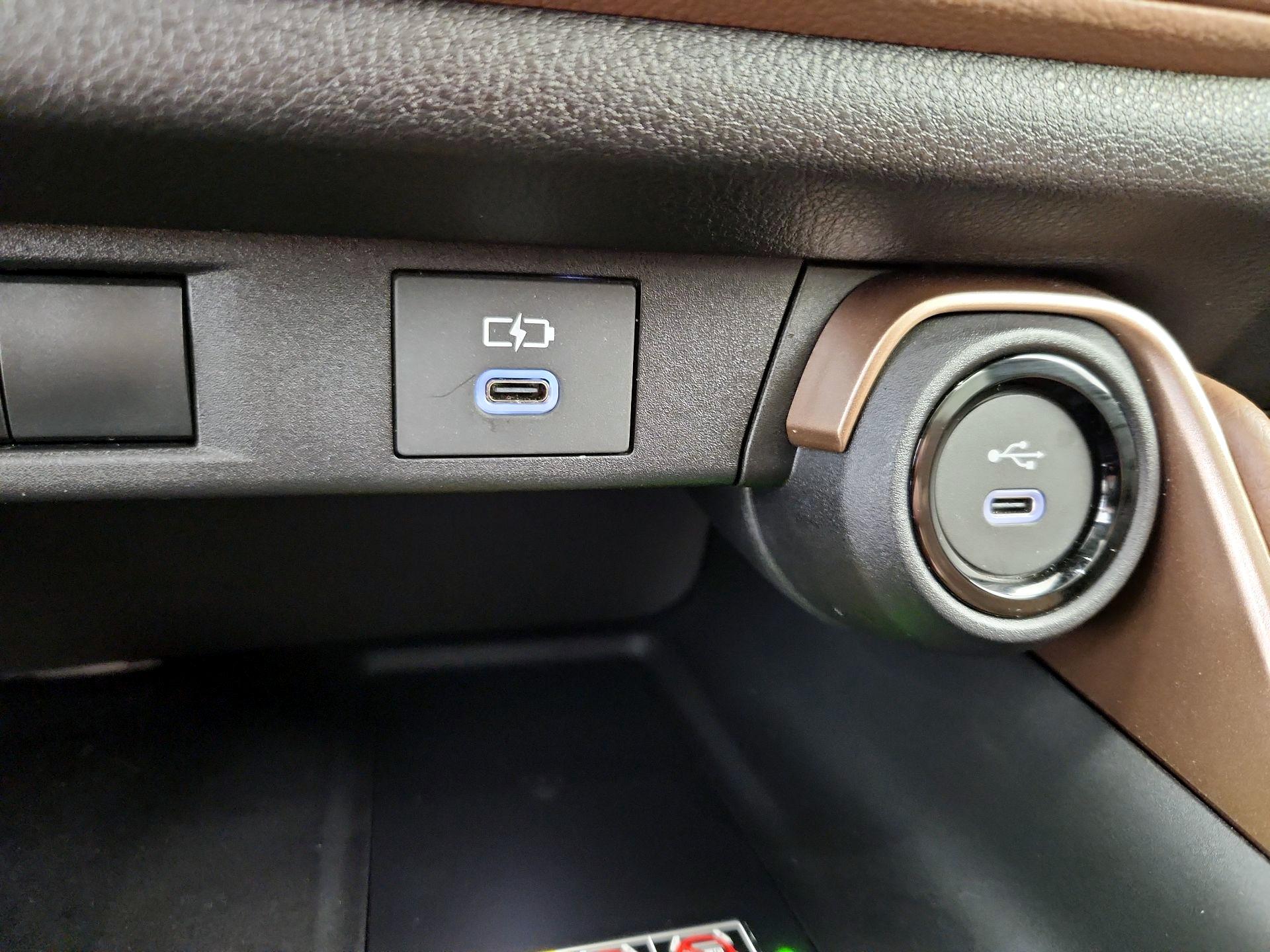 Thumbnail: 2025 Toyota Highlander - 18