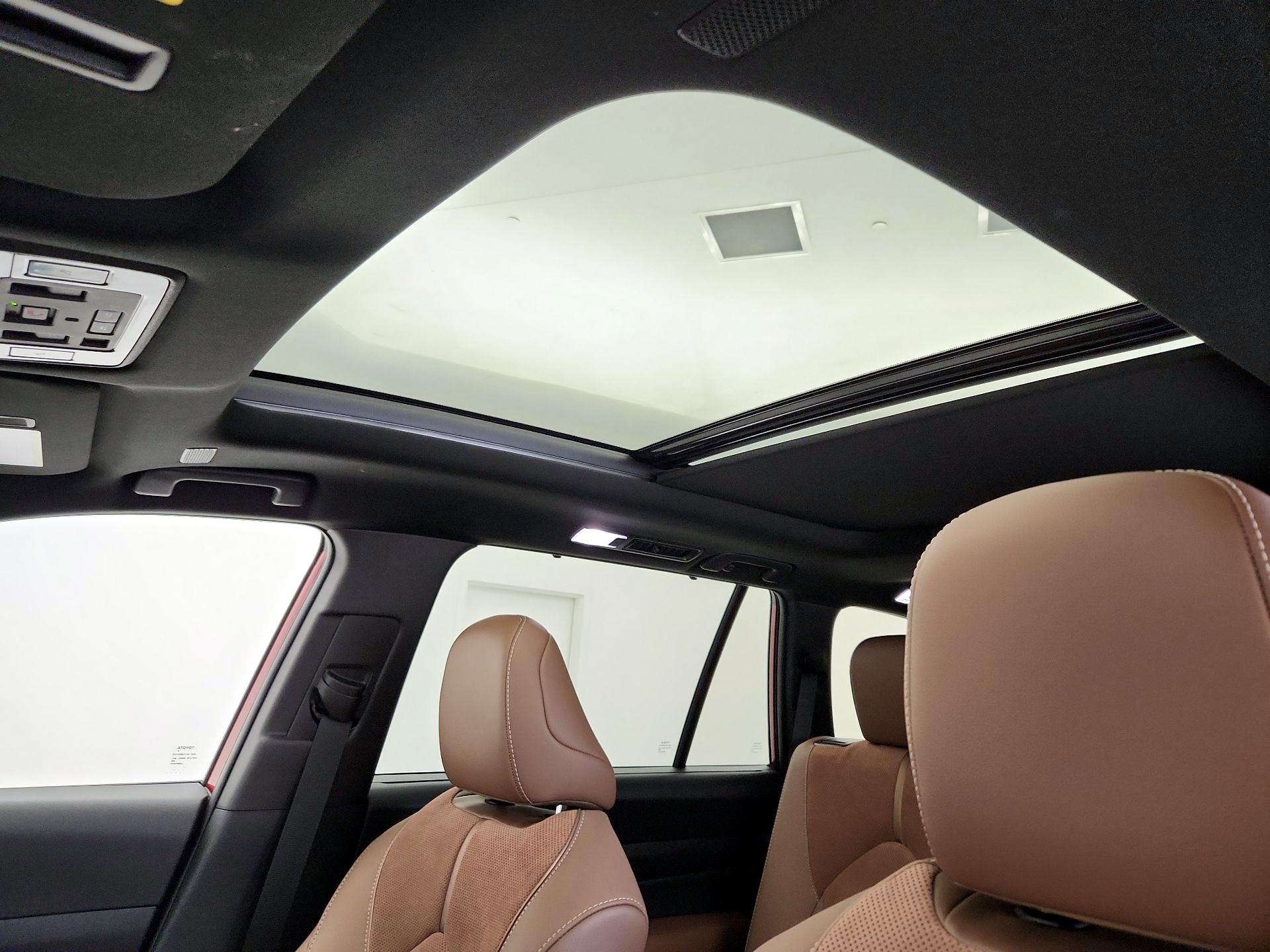 Thumbnail: 2025 Toyota Highlander - 19