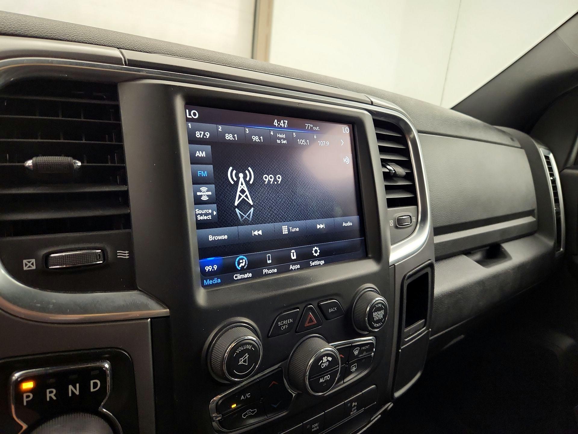 Thumbnail: 2021 RAM 1500 Classic - 15