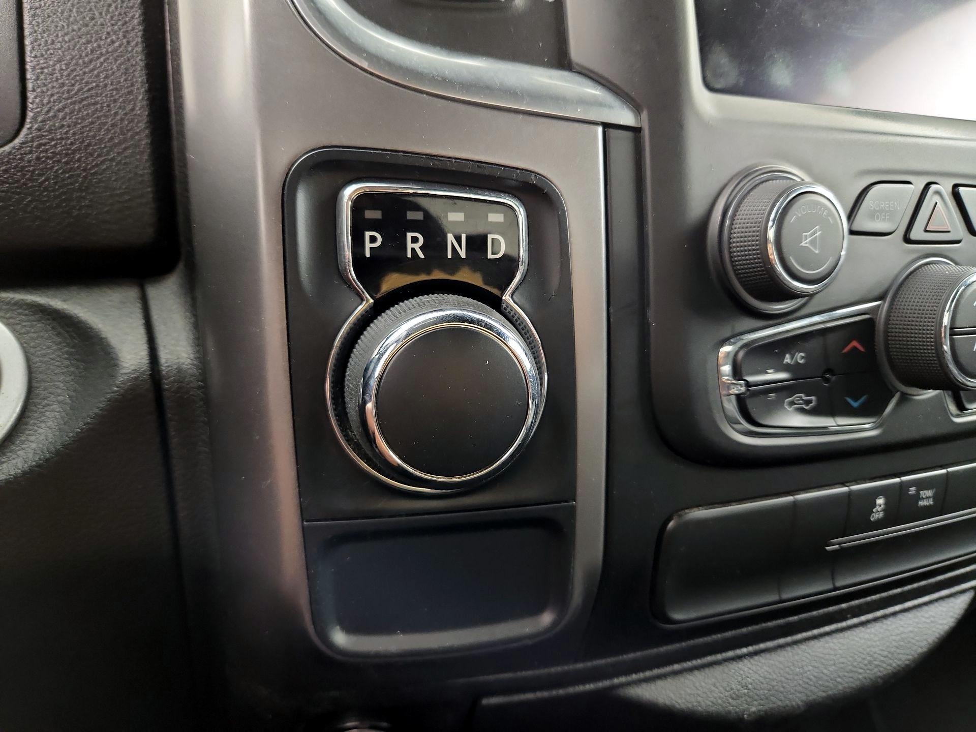 Thumbnail: 2021 RAM 1500 Classic - 17