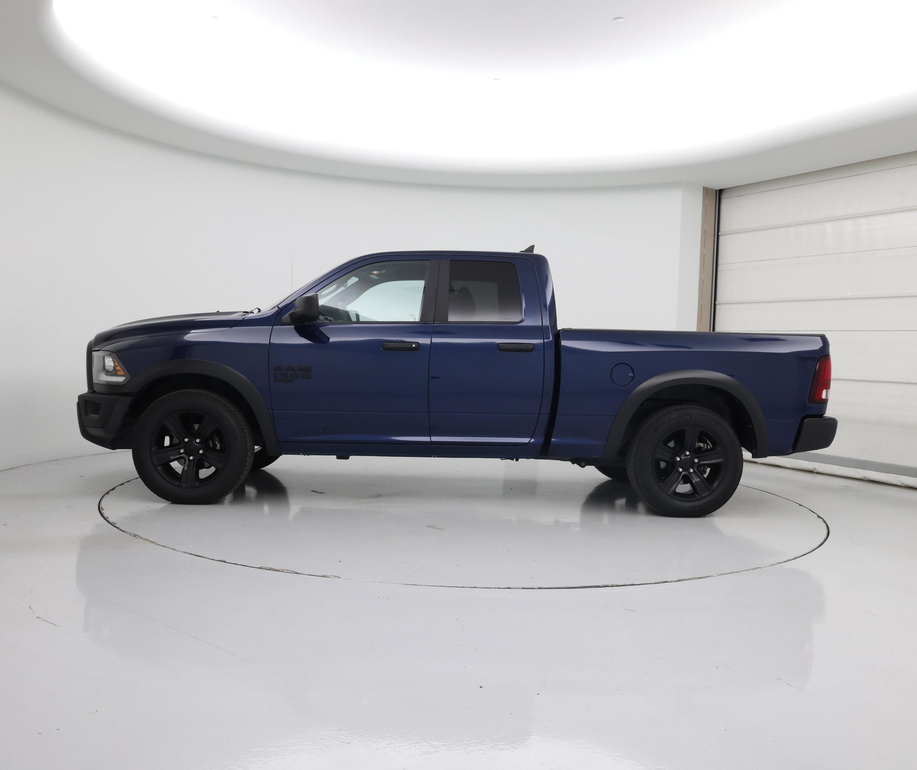 Thumbnail: 2021 RAM 1500 Classic - 3