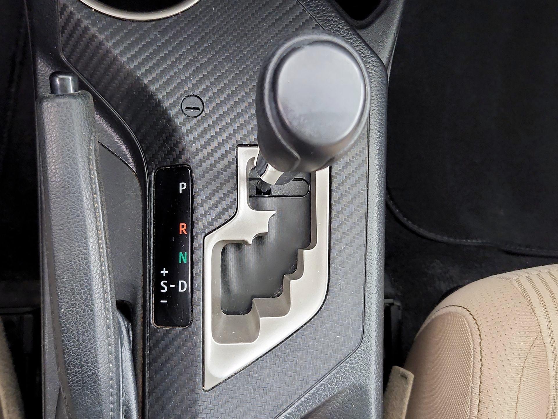 Thumbnail: 2014 Toyota RAV4 - 17