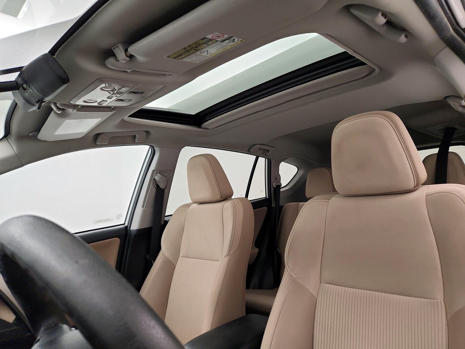 Thumbnail: 2014 Toyota RAV4 - 19