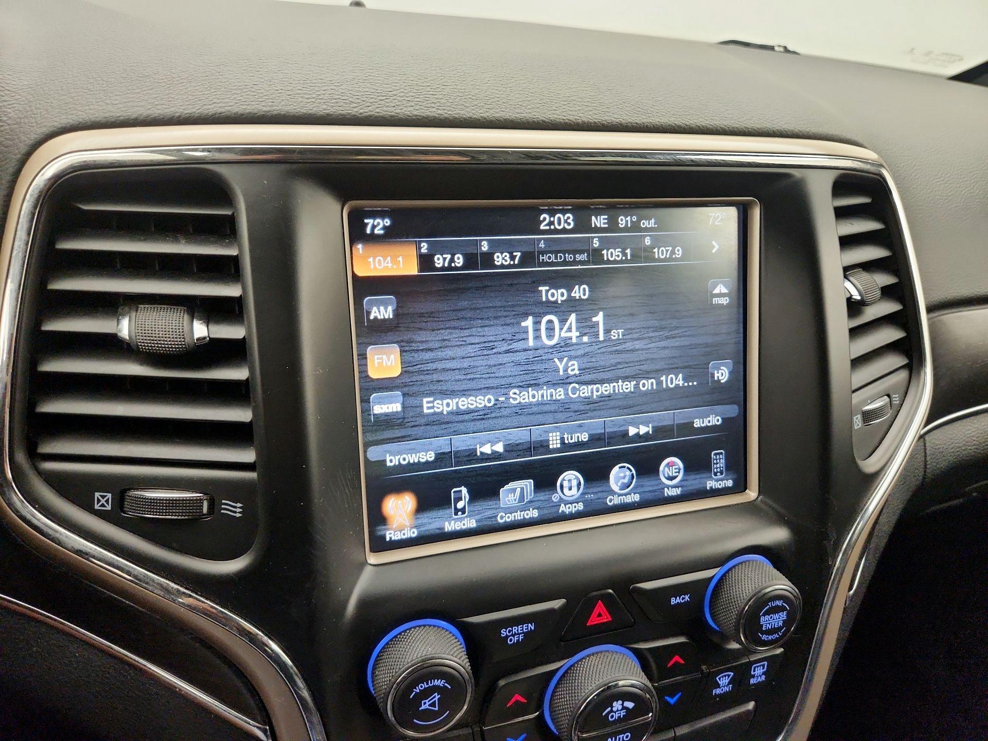 Thumbnail: 2015 Jeep Grand Cherokee - 16