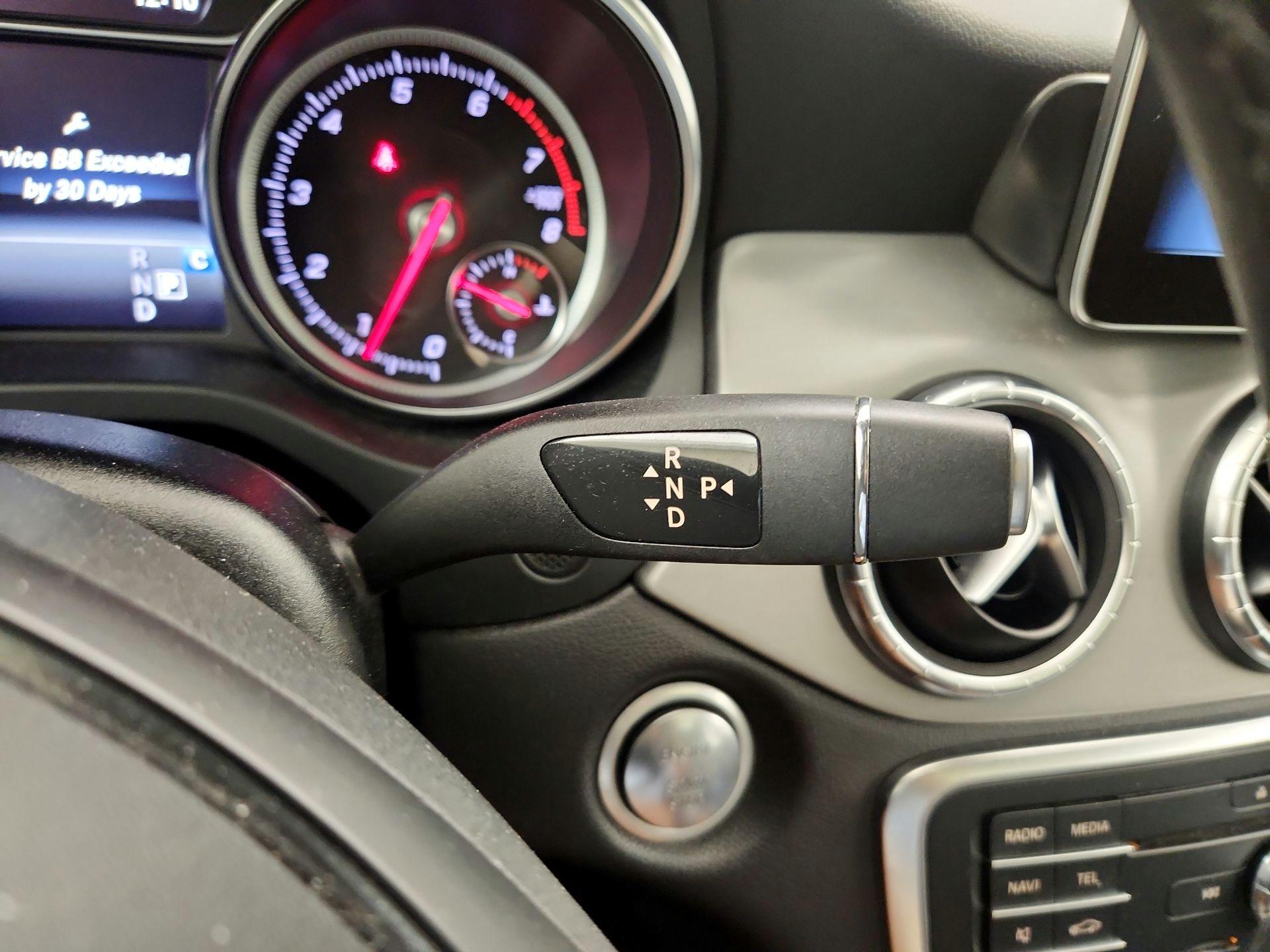 Thumbnail: 2019 Mercedes-Benz CLA - 18