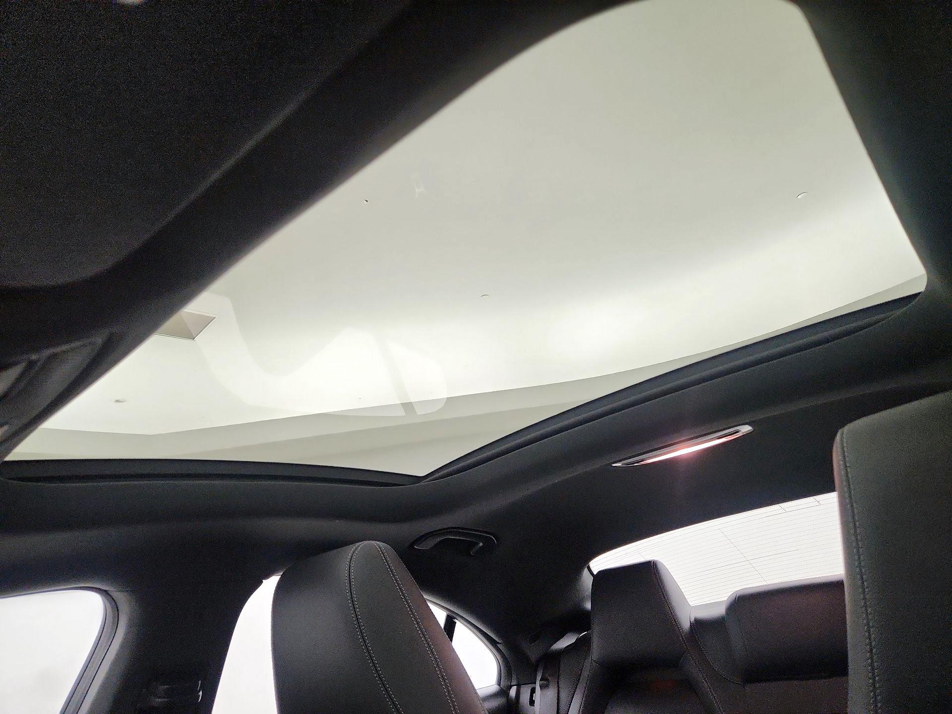 Thumbnail: 2019 Mercedes-Benz CLA - 19