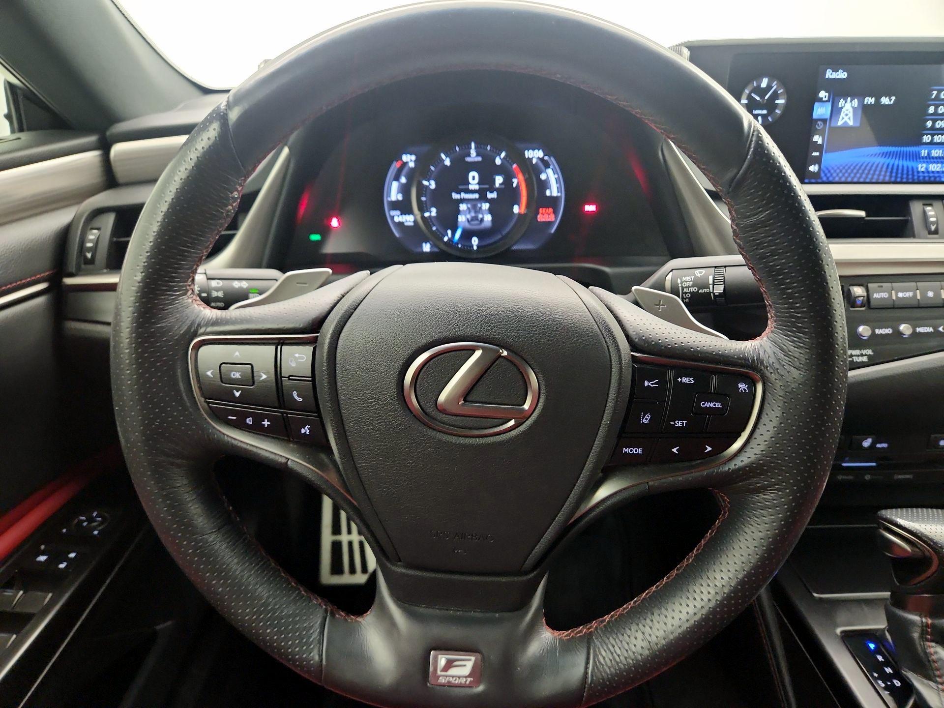 Thumbnail: 2019 Lexus ES - 10