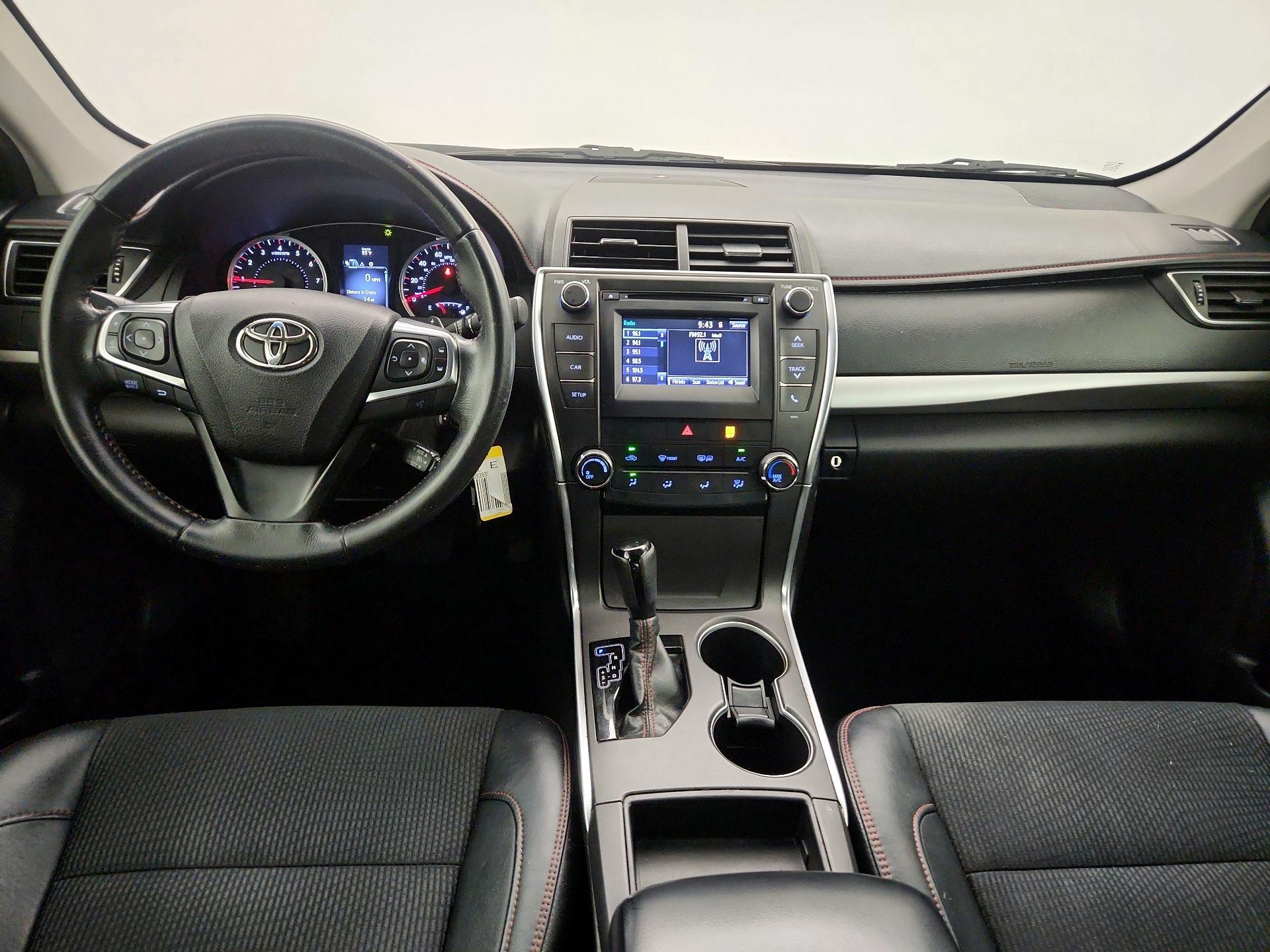 Thumbnail: 2017 Toyota Camry - 9