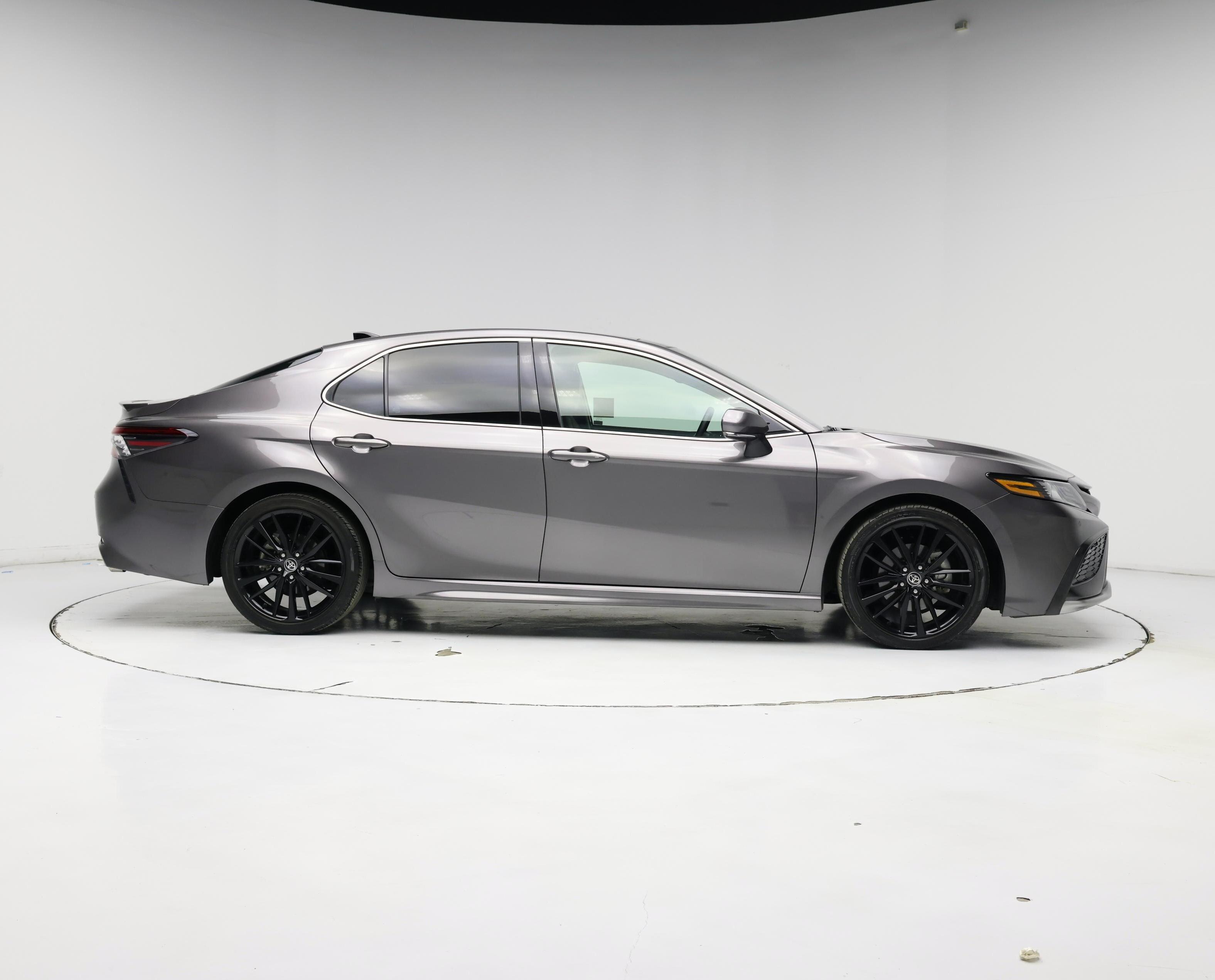 Thumbnail: 2021 Toyota Camry - 7