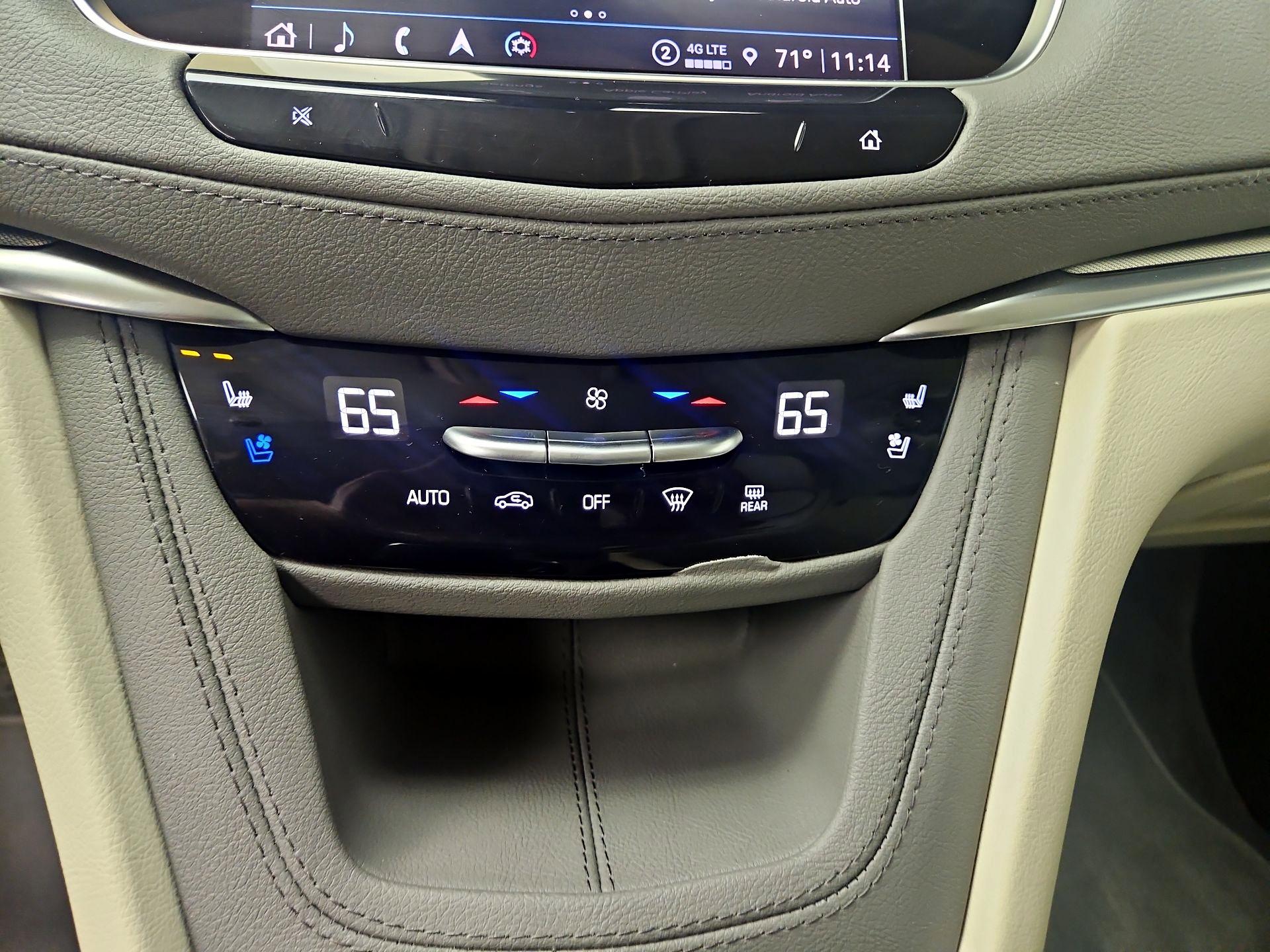 Thumbnail: 2025 Cadillac XT5 - 17