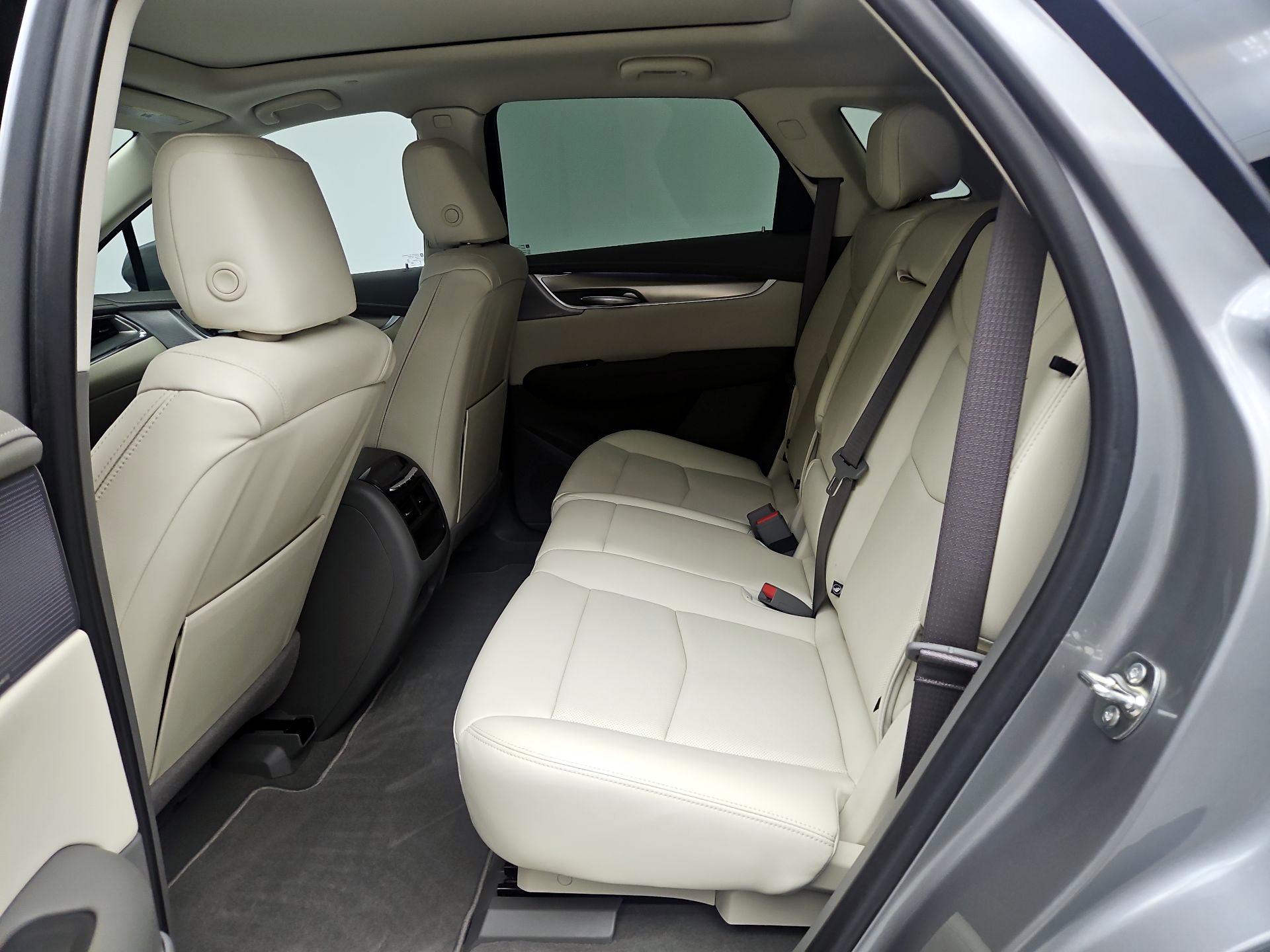 Thumbnail: 2025 Cadillac XT5 - 20