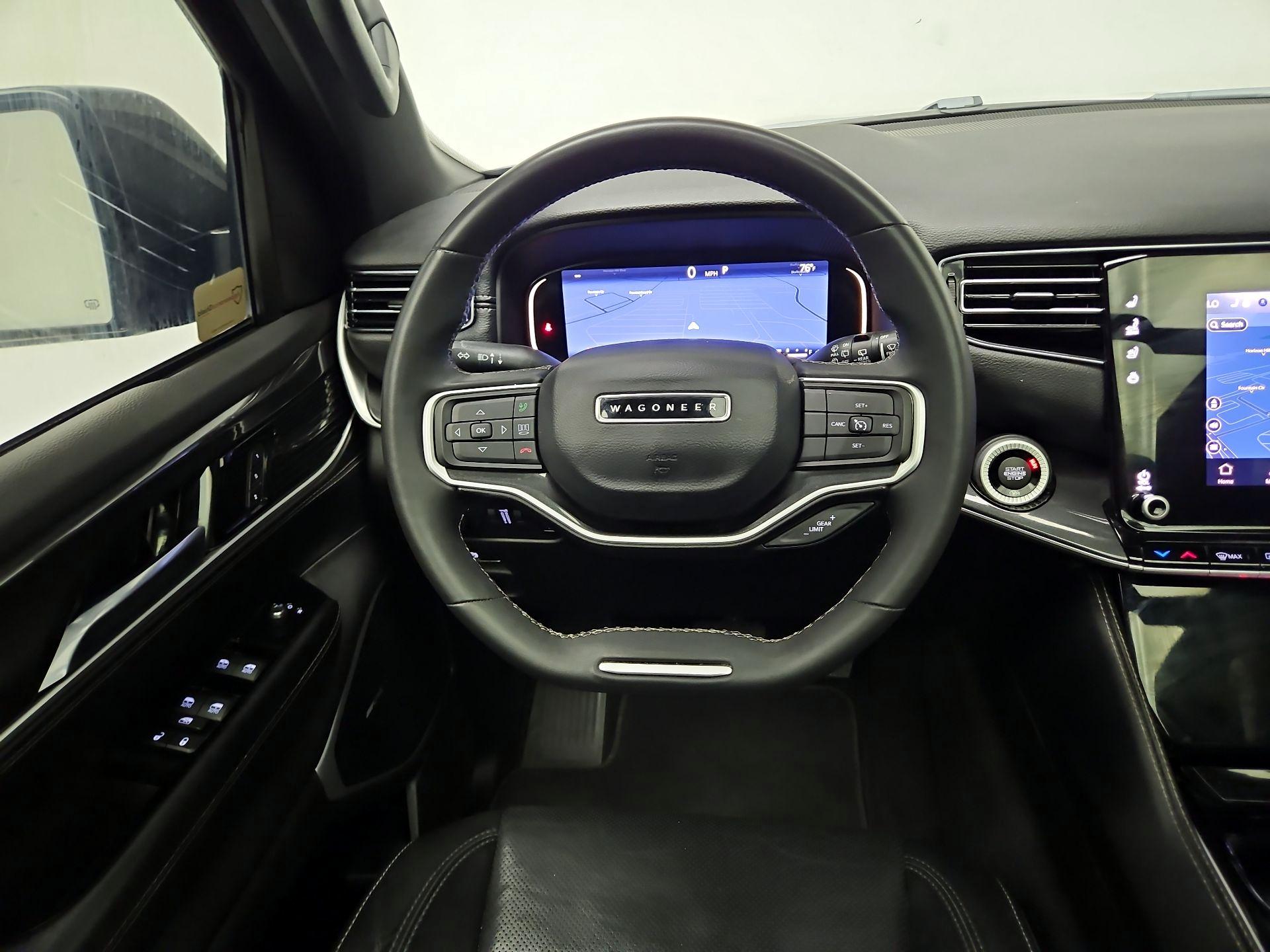 Thumbnail: 2022 Jeep Wagoneer - 10