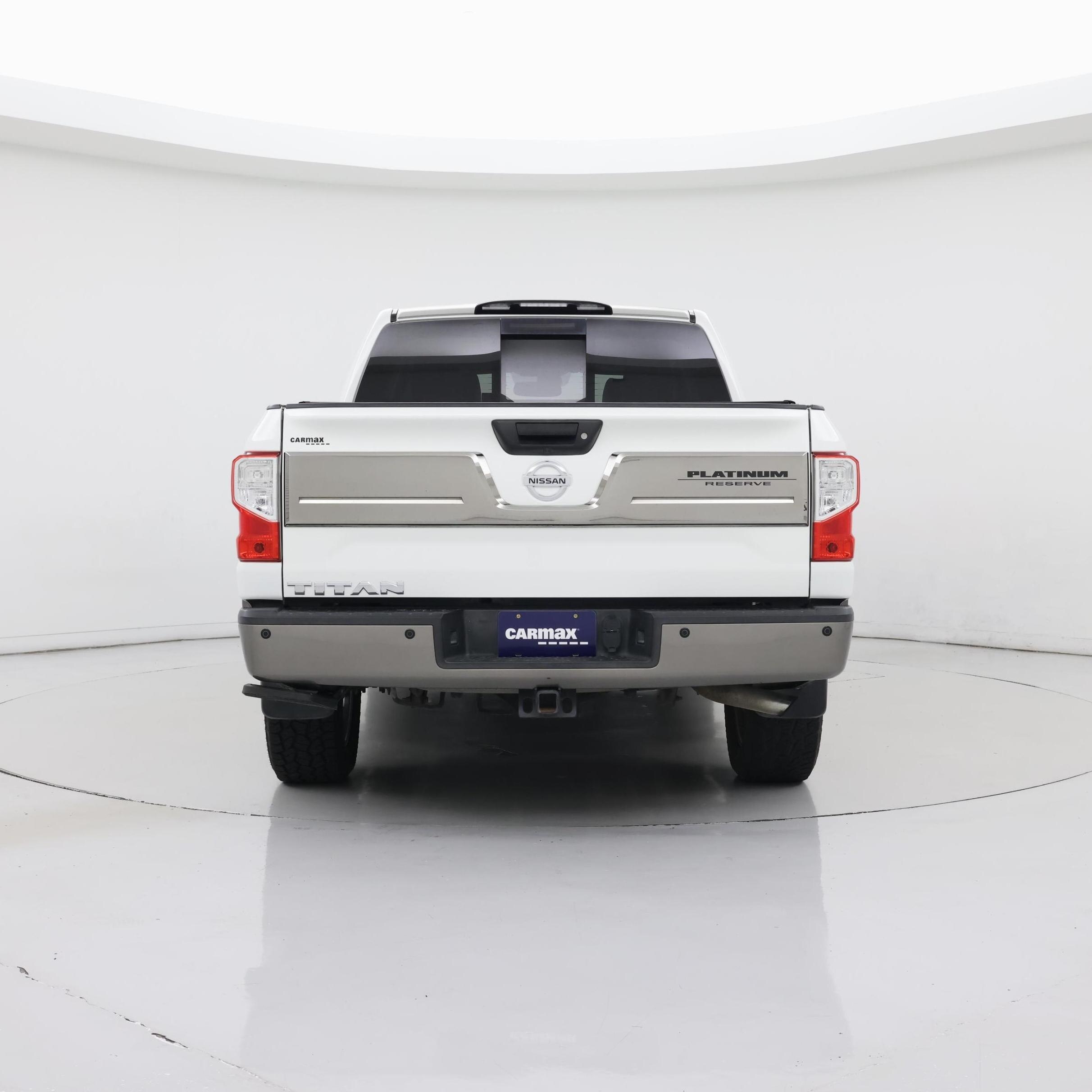 Thumbnail: 2017 Nissan Titan - 6