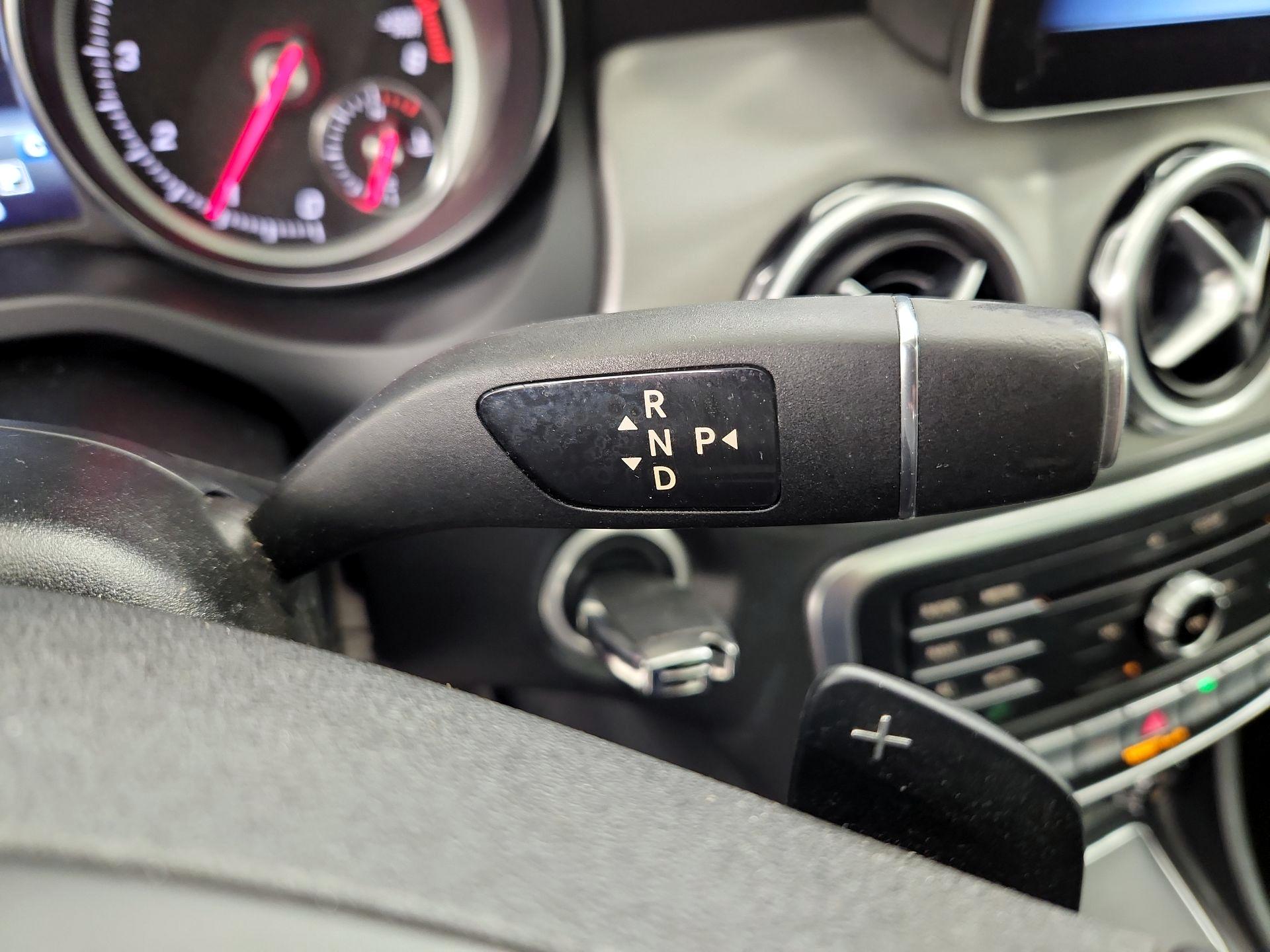 Thumbnail: 2019 Mercedes-Benz GLA - 17