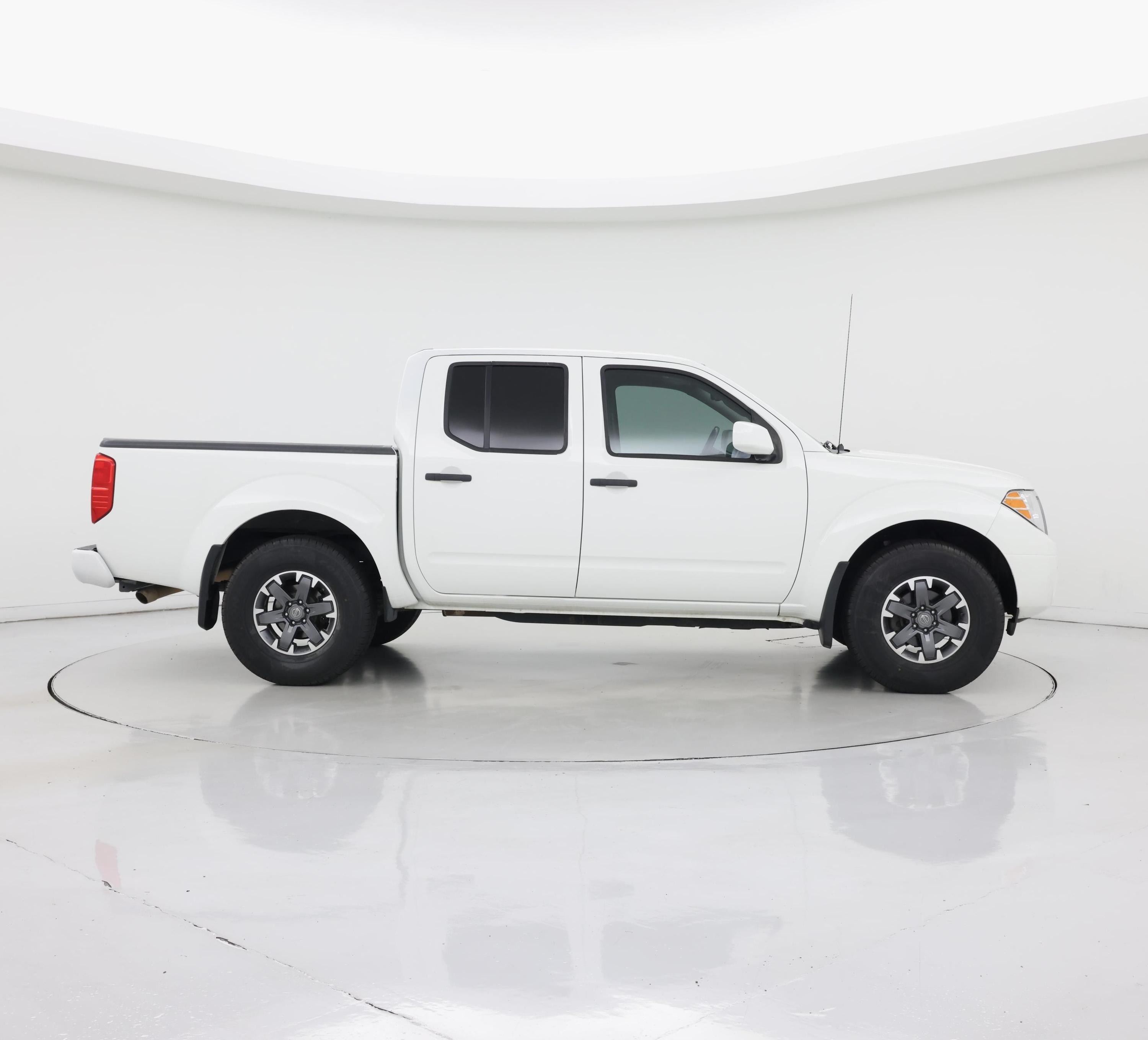 Thumbnail: 2018 Nissan Frontier - 7