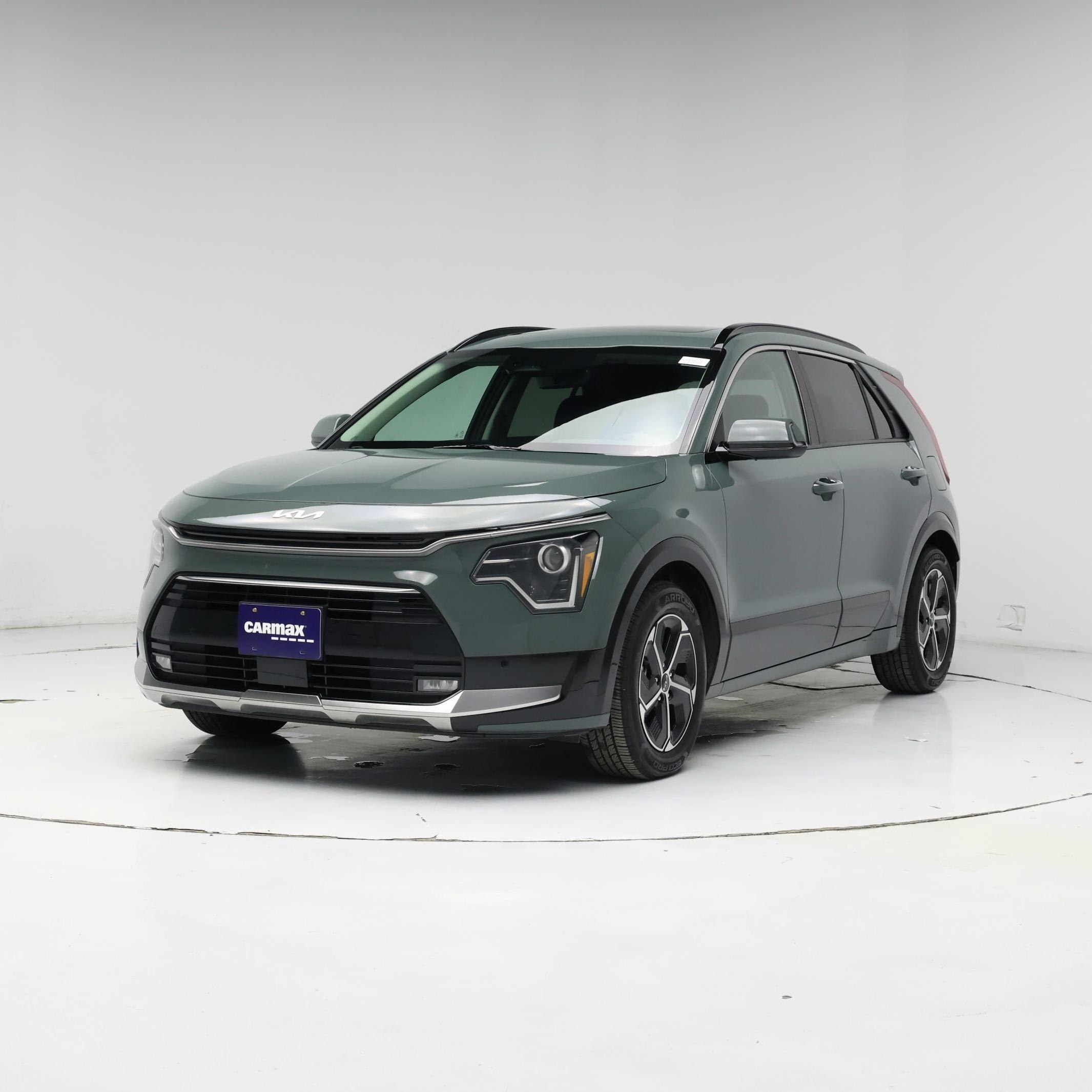 Thumbnail: 2023 Kia Niro - 4