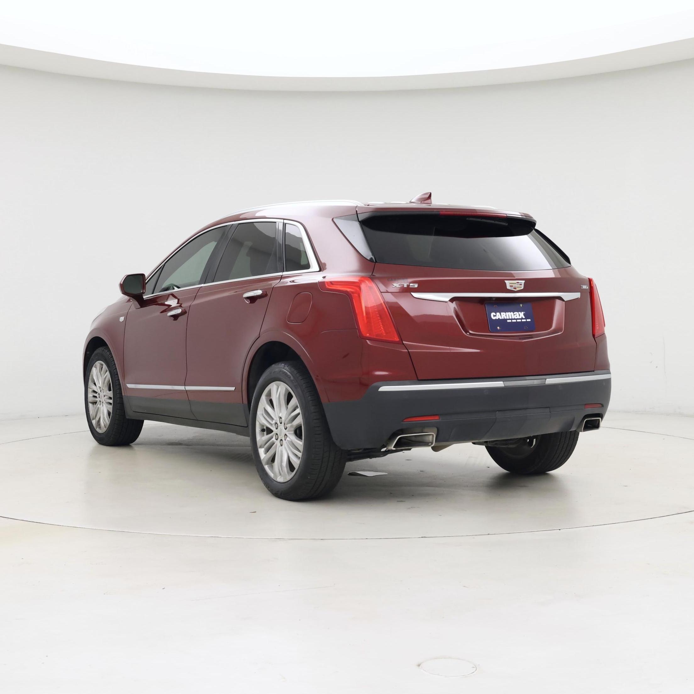 Thumbnail: 2018 Cadillac XT5 - 2