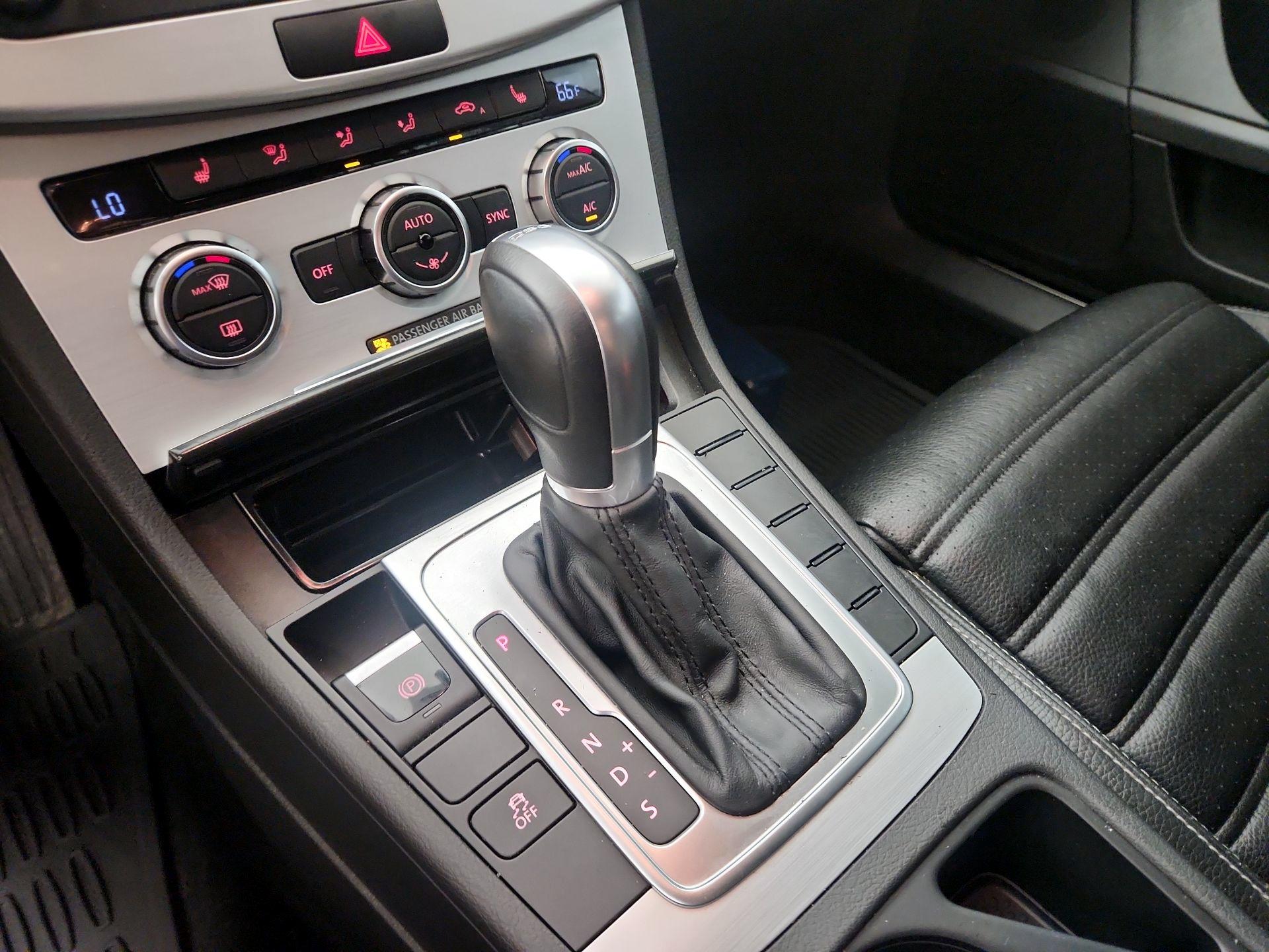 Thumbnail: 2015 Volkswagen CC - 18