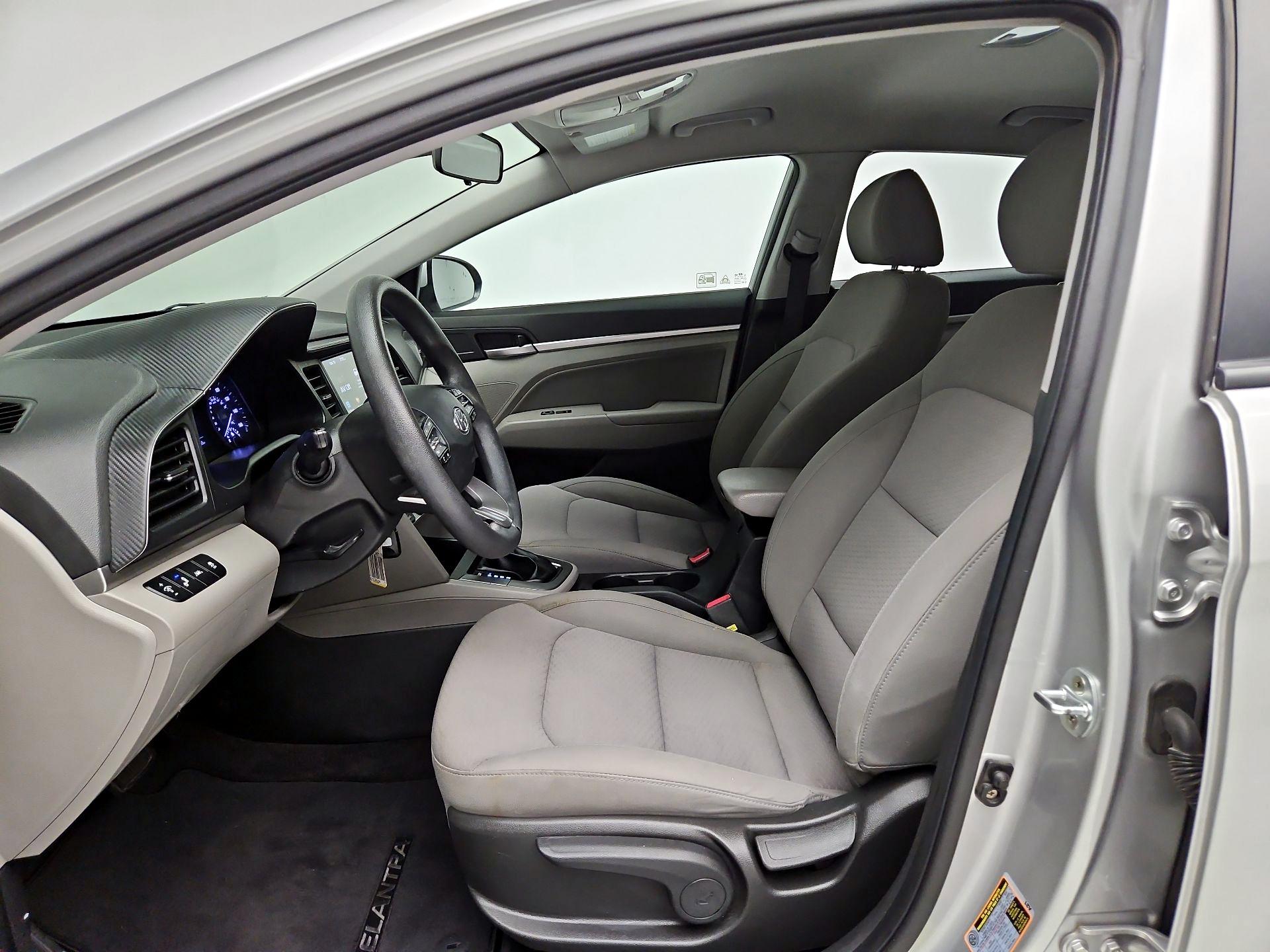 Thumbnail: 2020 Hyundai Elantra - 11