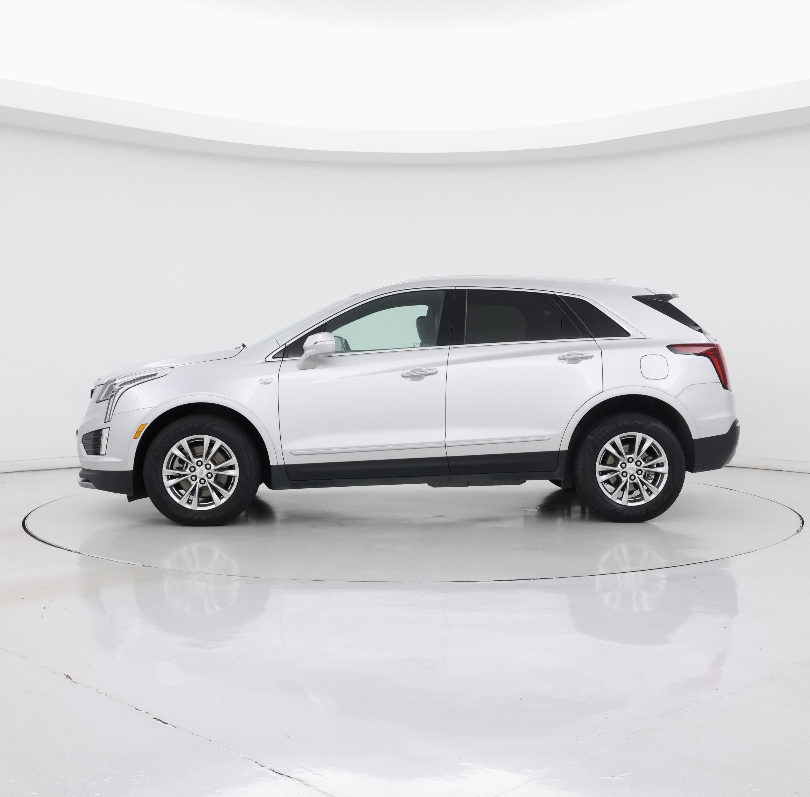 Thumbnail: 2020 Cadillac XT5 - 3