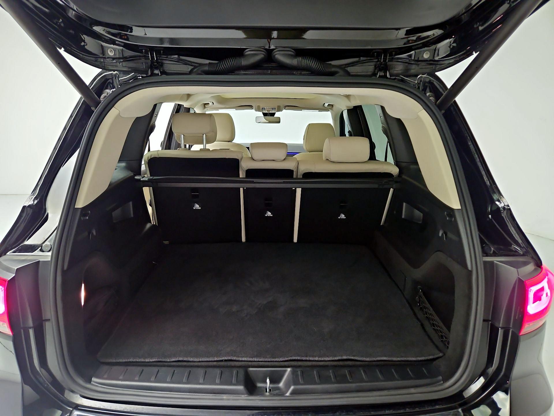 Thumbnail: 2021 Mercedes-Benz GLB - 20