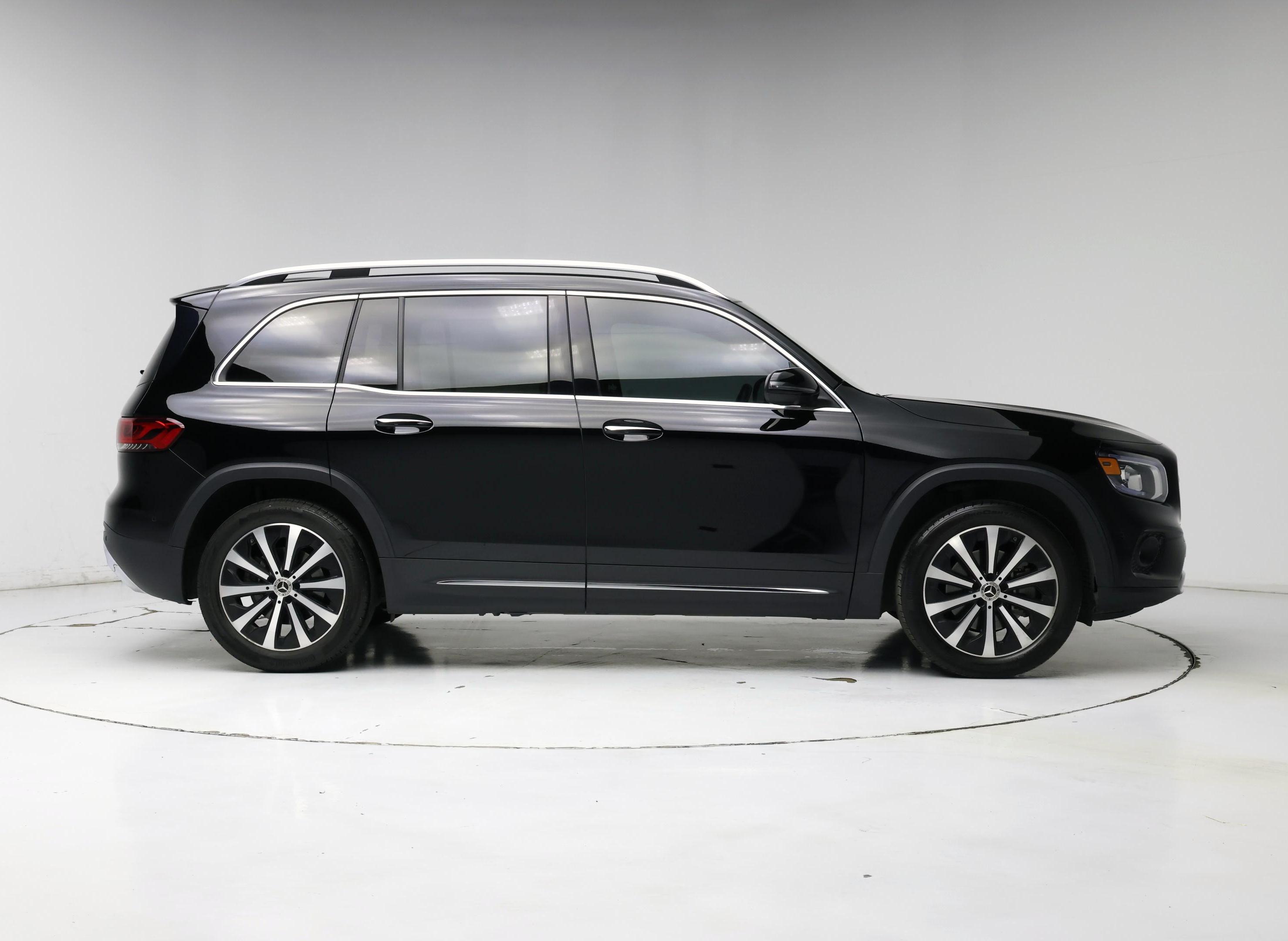 Thumbnail: 2021 Mercedes-Benz GLB - 7