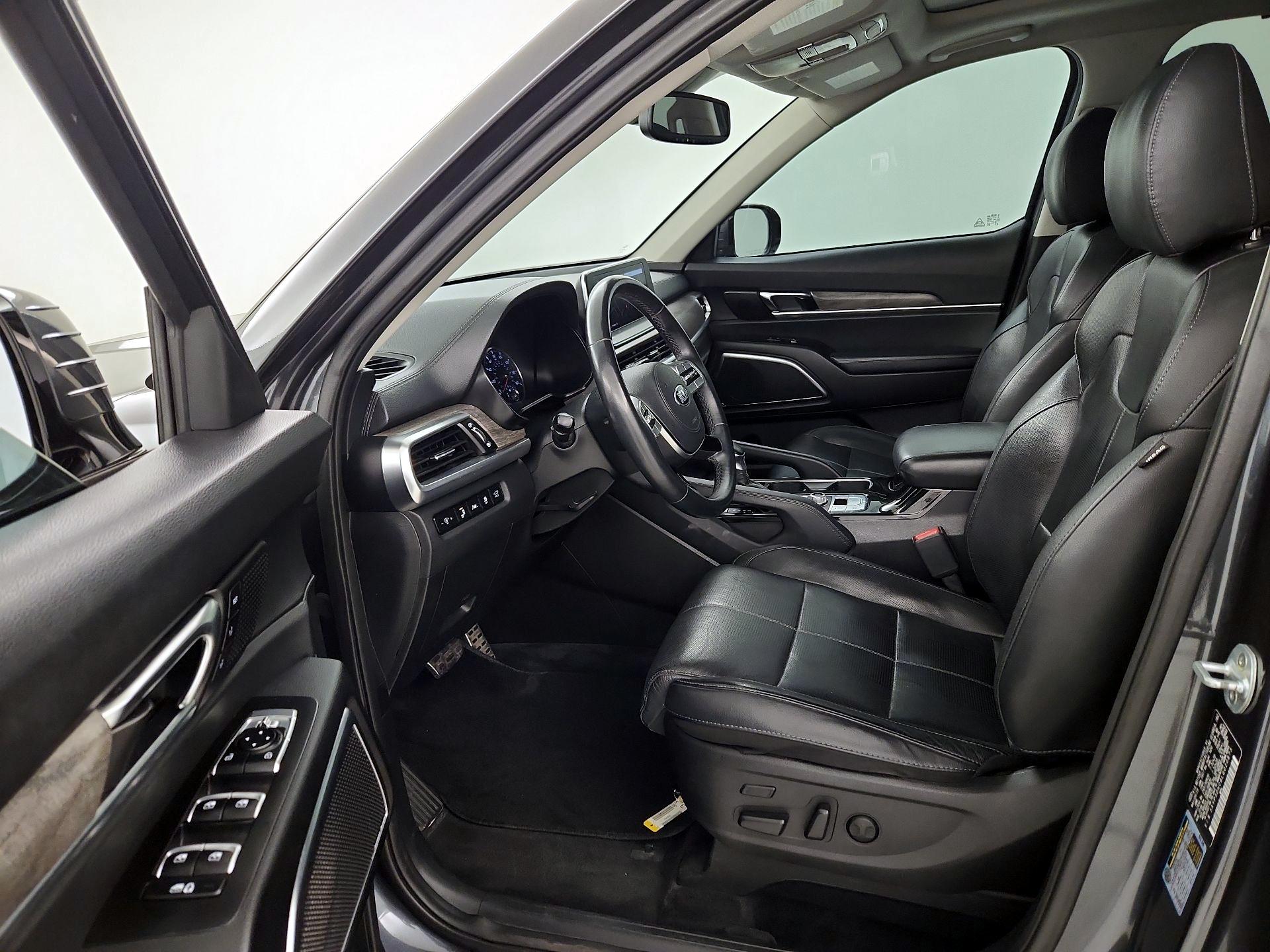 Thumbnail: 2020 Kia Telluride - 11