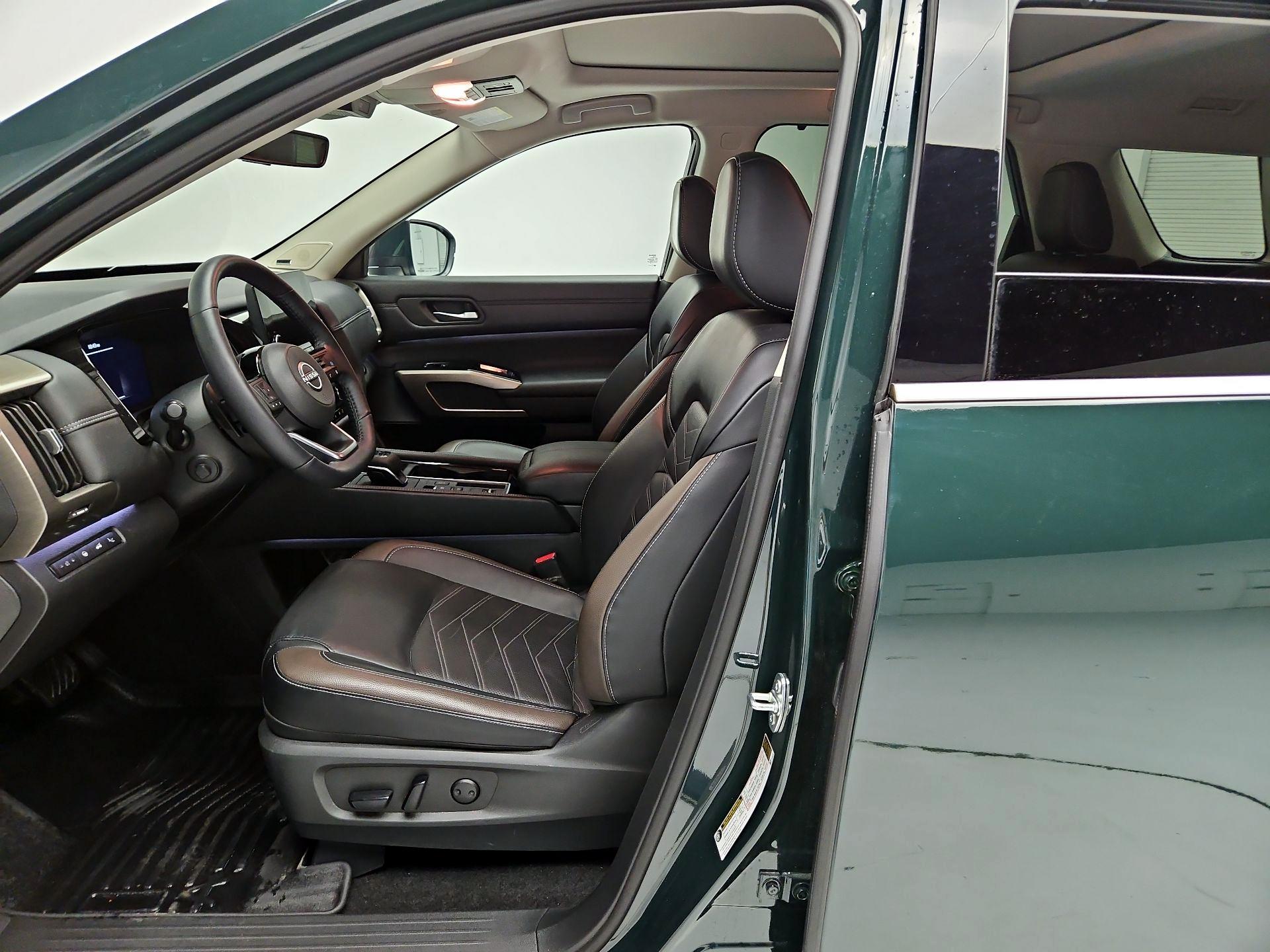 Thumbnail: 2024 Nissan Pathfinder - 11