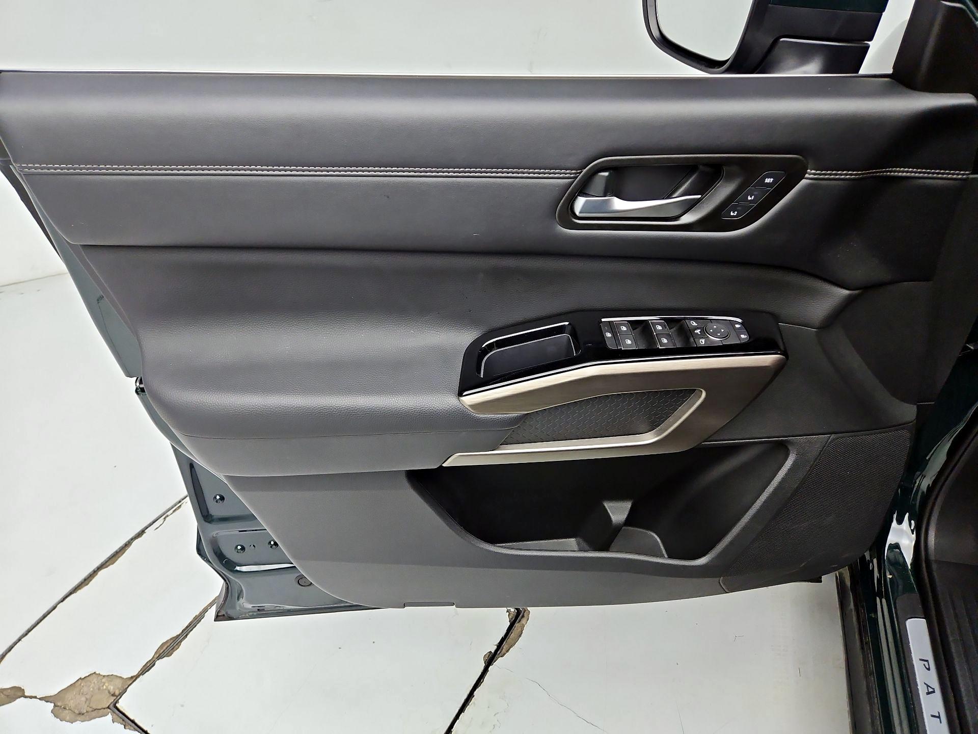 Thumbnail: 2024 Nissan Pathfinder - 12