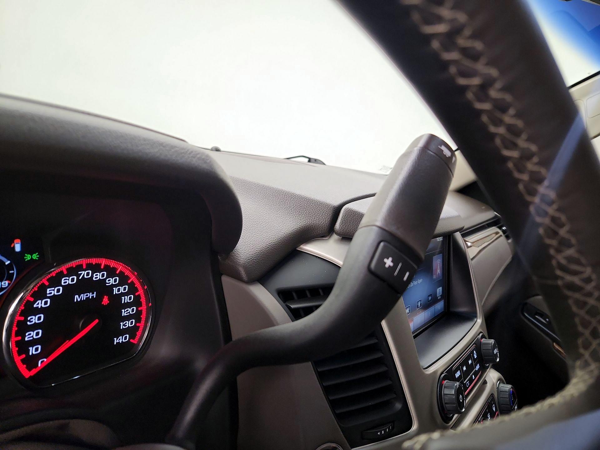 Thumbnail: 2015 GMC Yukon - 17