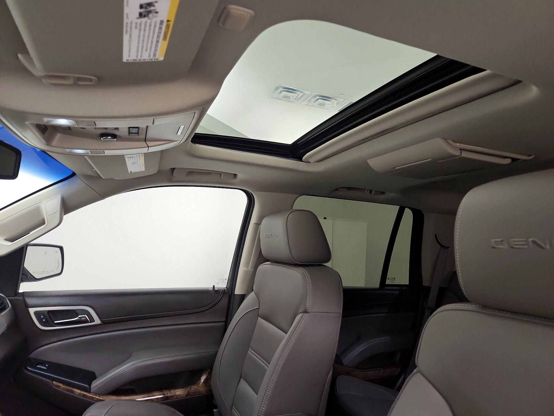 Thumbnail: 2015 GMC Yukon - 19
