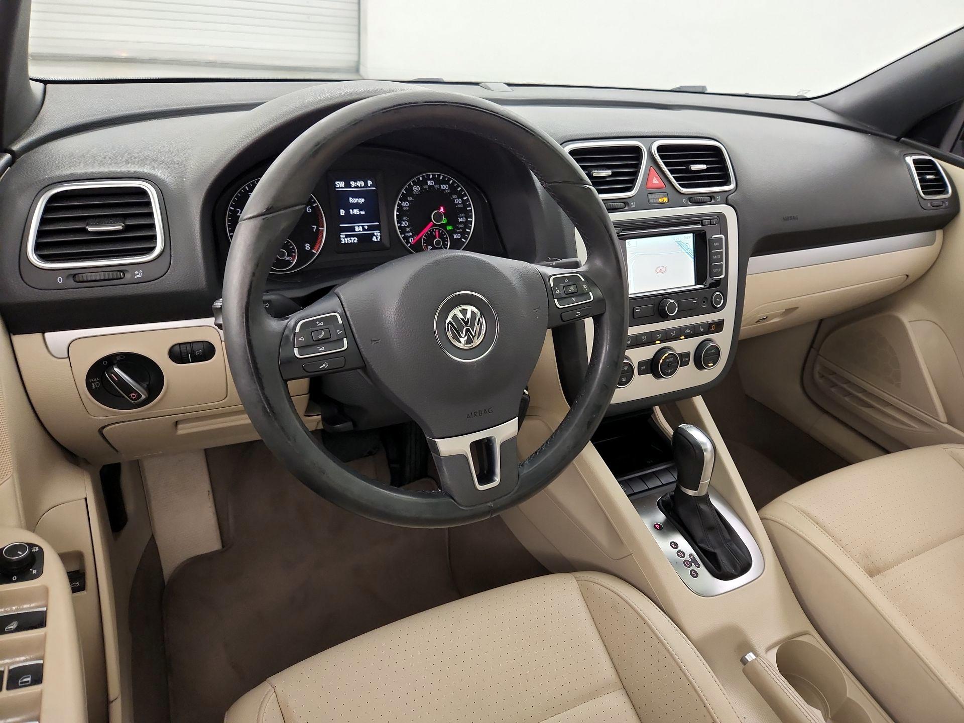 Thumbnail: 2016 Volkswagen Eos - 9
