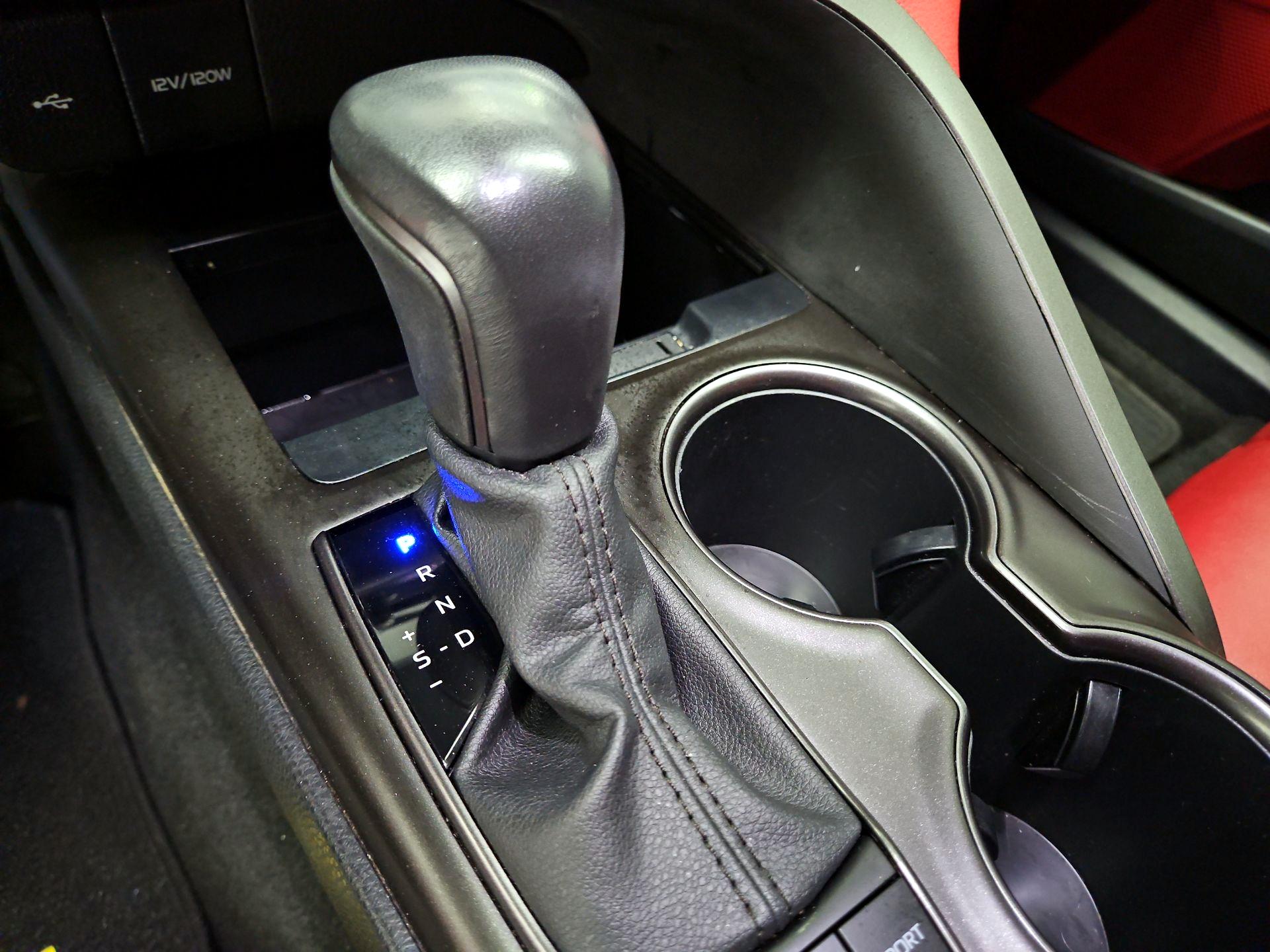 Thumbnail: 2021 Toyota Camry - 17