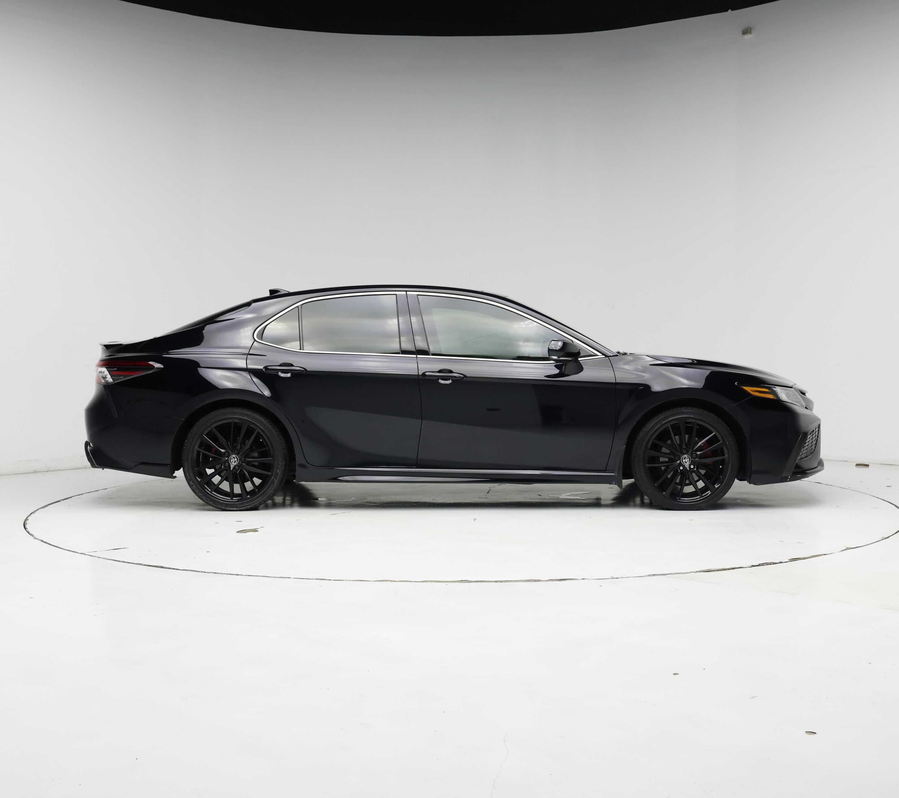 Thumbnail: 2021 Toyota Camry - 7