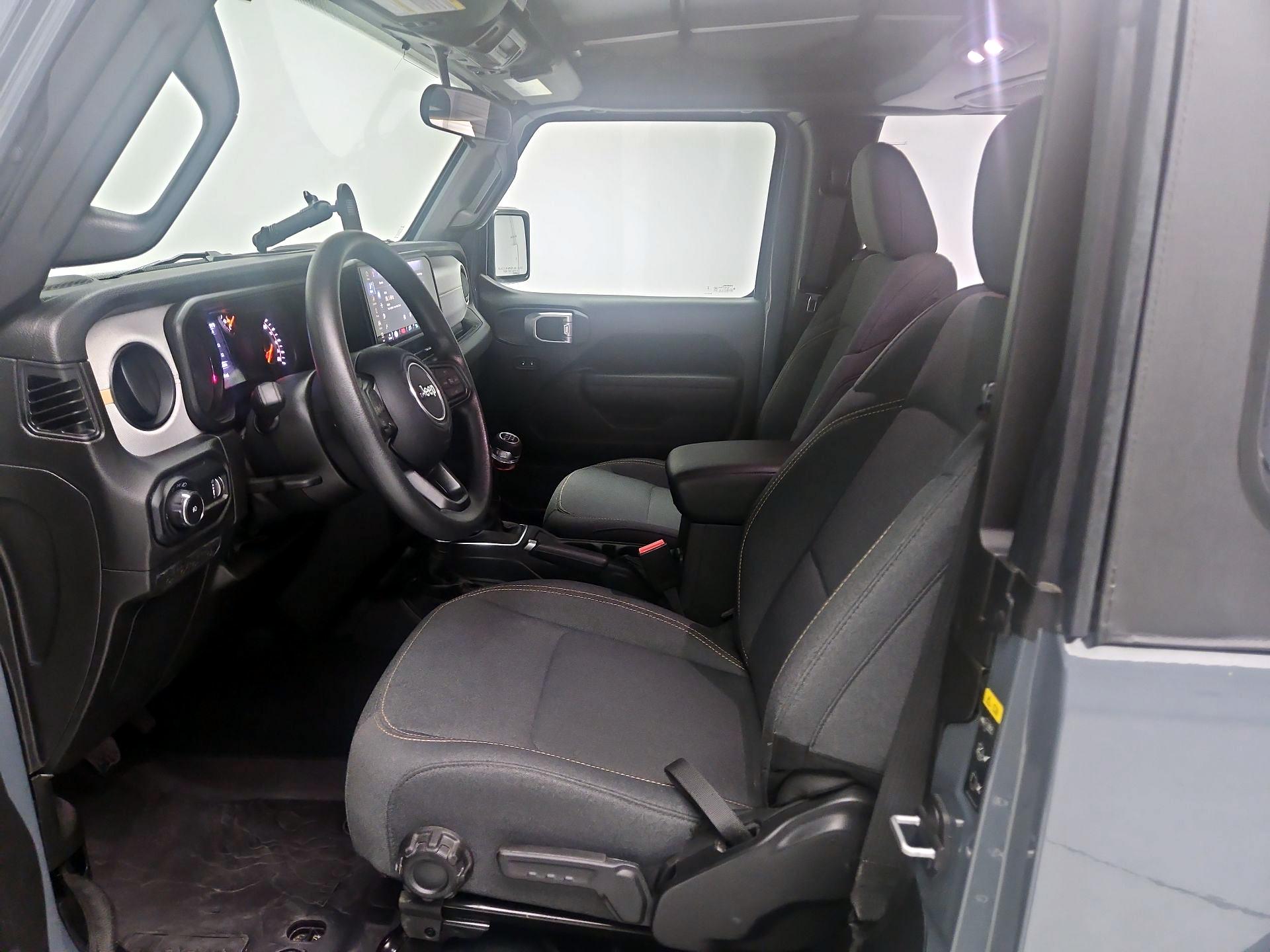 Thumbnail: 2025 Jeep Wrangler - 11