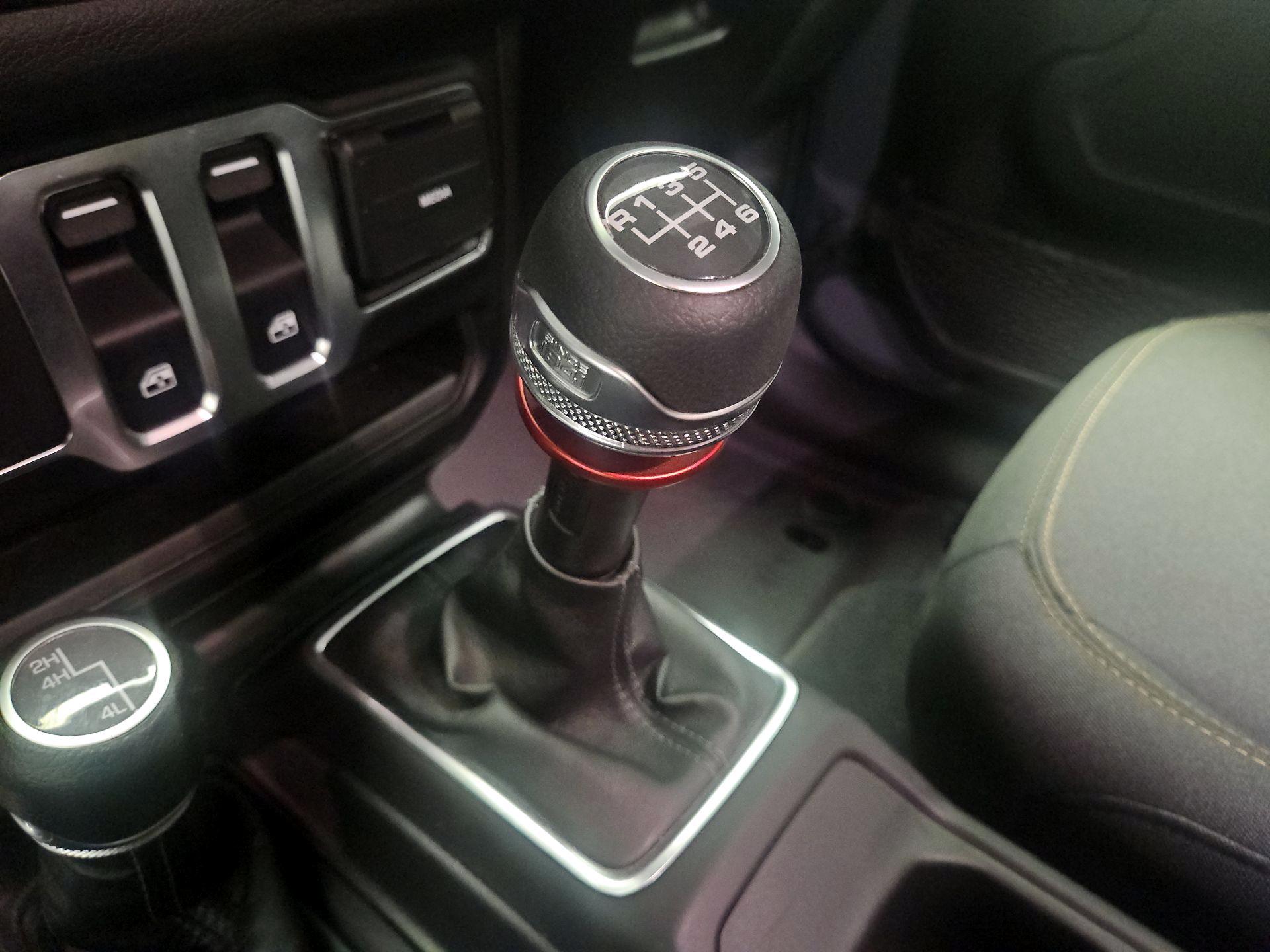 Thumbnail: 2025 Jeep Wrangler - 17