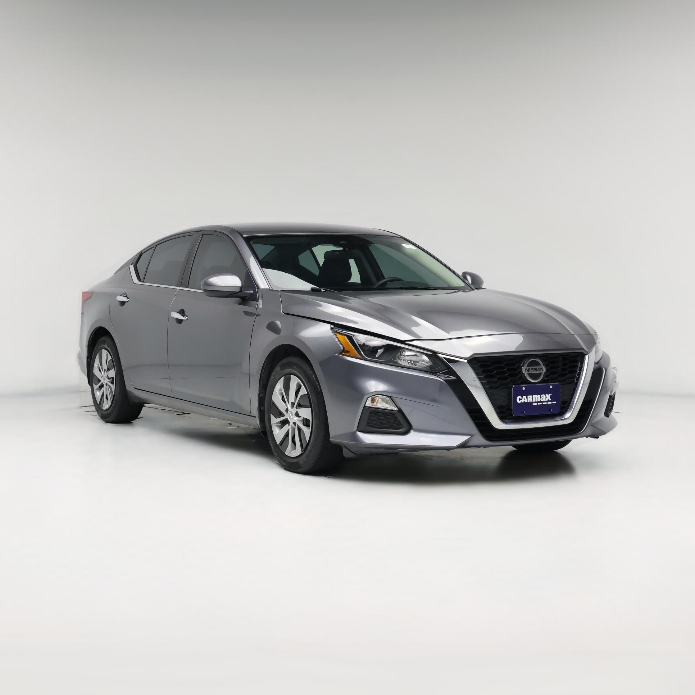 Thumbnail: 2022 Nissan Altima - 1