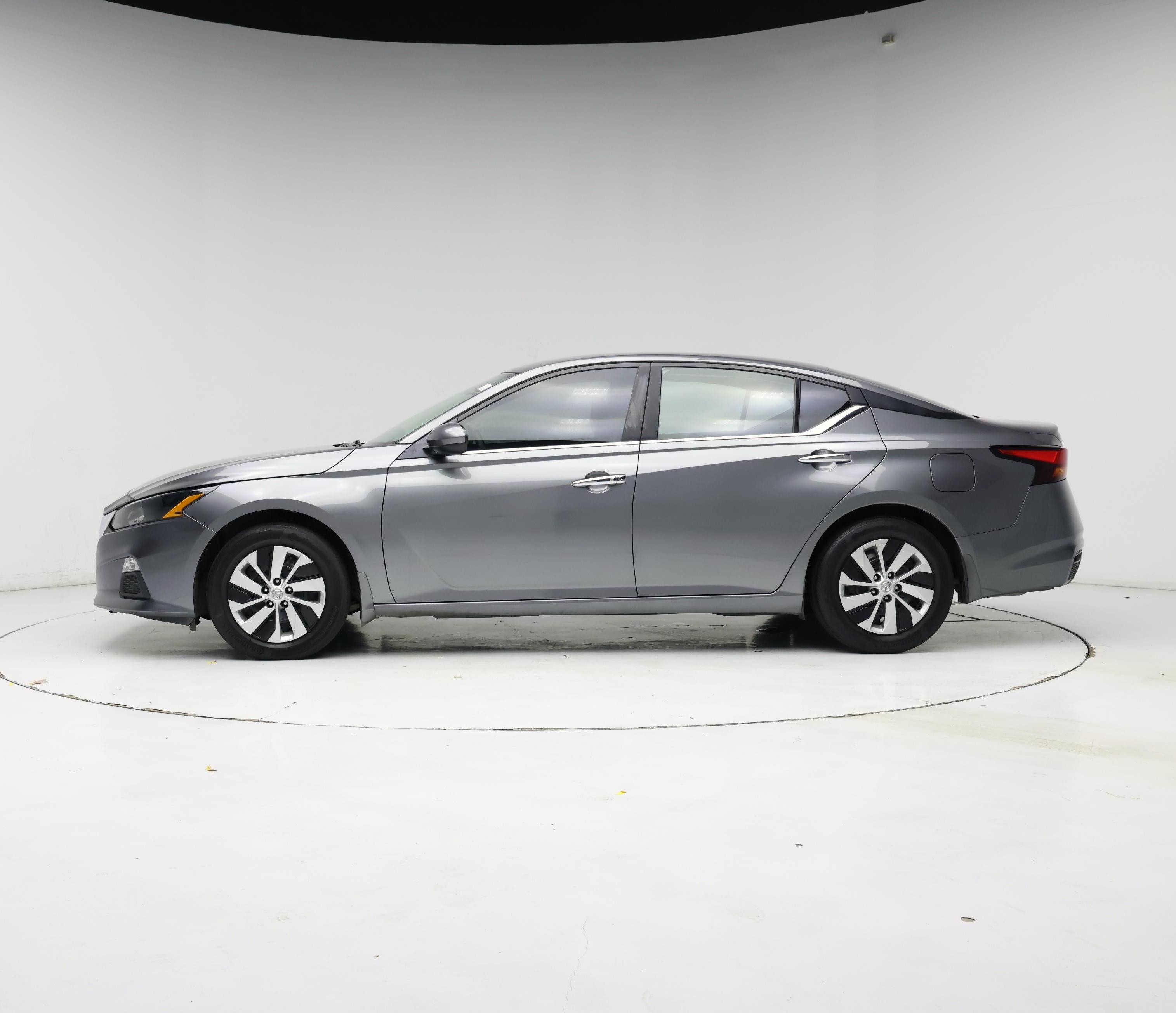 Thumbnail: 2022 Nissan Altima - 3