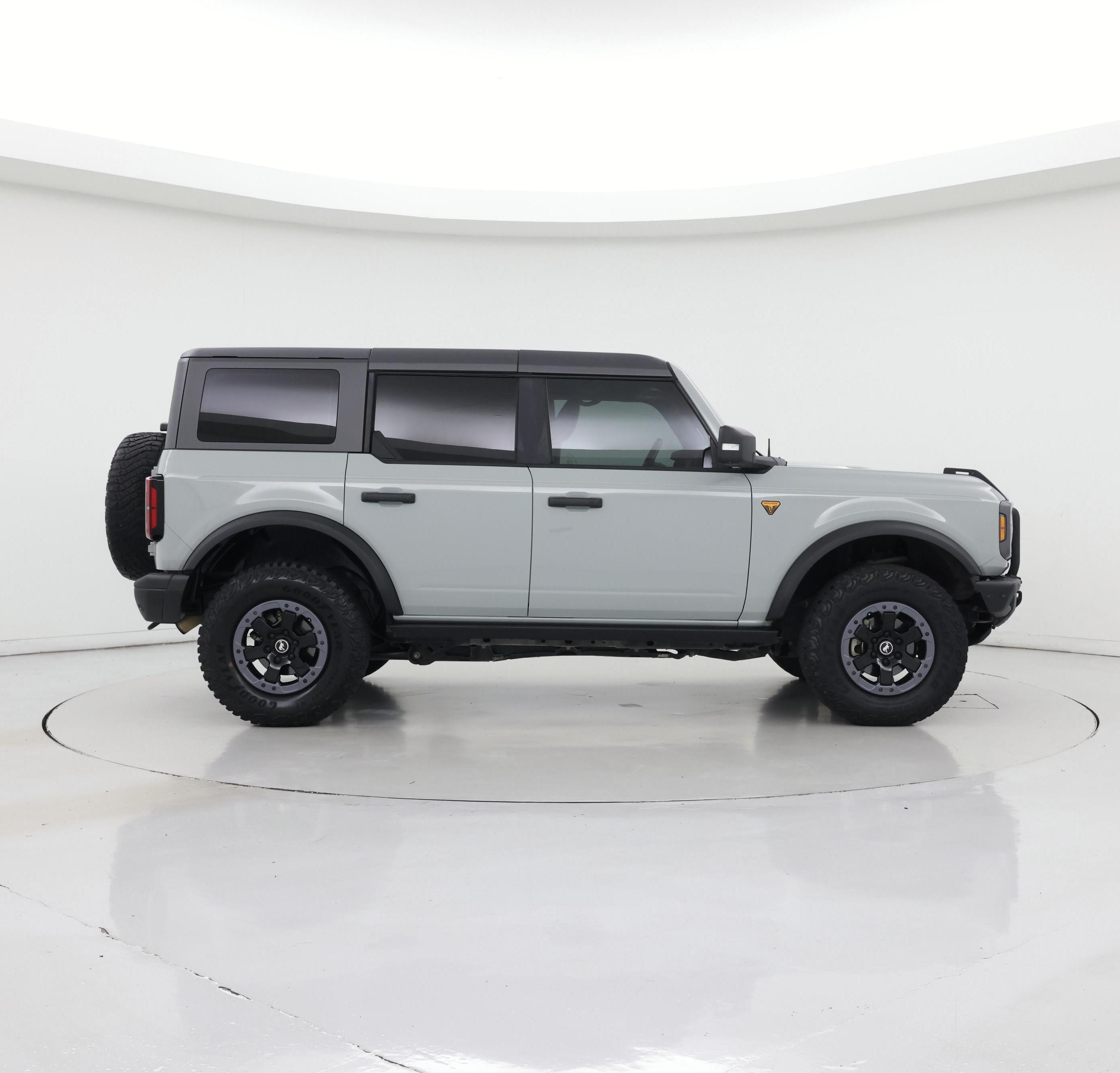 Thumbnail: 2021 Ford Bronco - 7