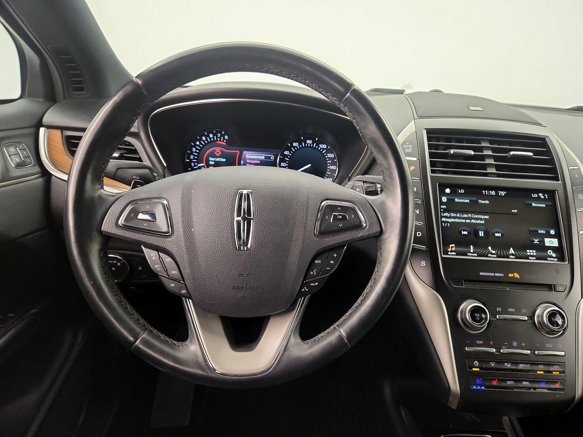Thumbnail: 2019 Lincoln MKC - 10