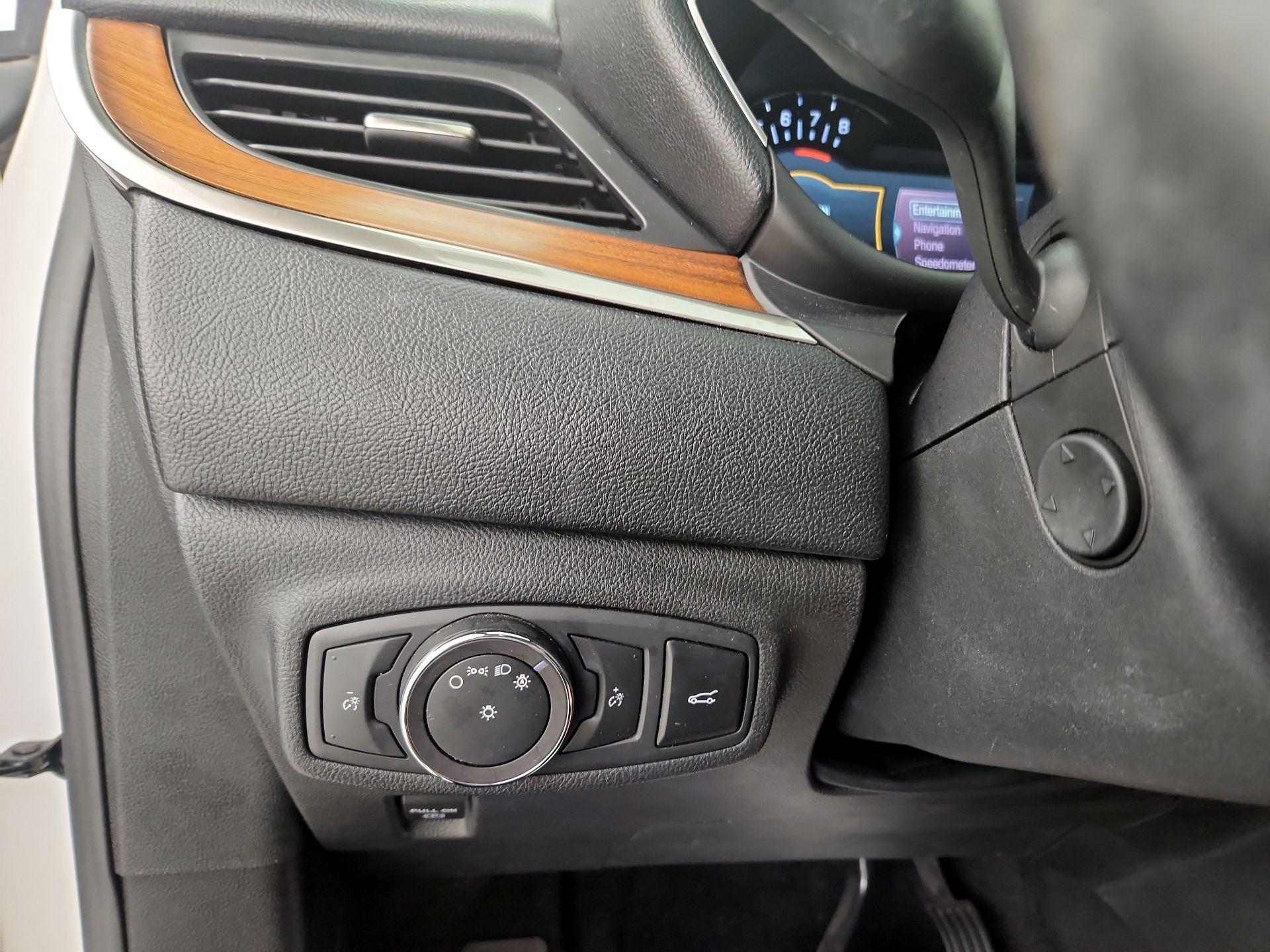 Thumbnail: 2019 Lincoln MKC - 13