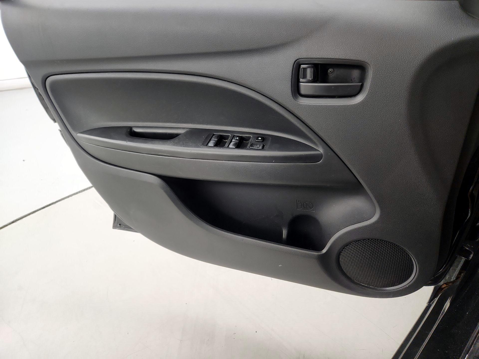 Thumbnail: 2018 Mitsubishi Mirage G4 - 12