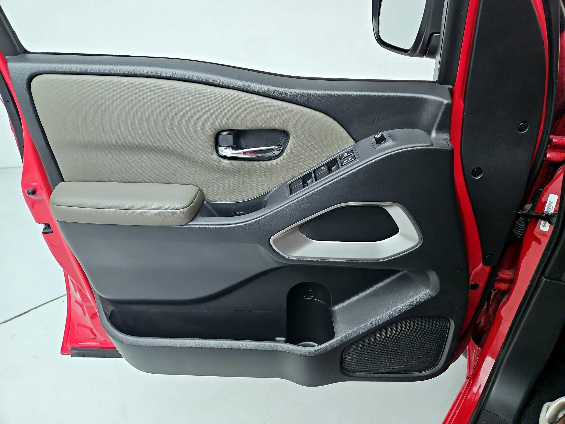 Thumbnail: 2023 Nissan Frontier - 12