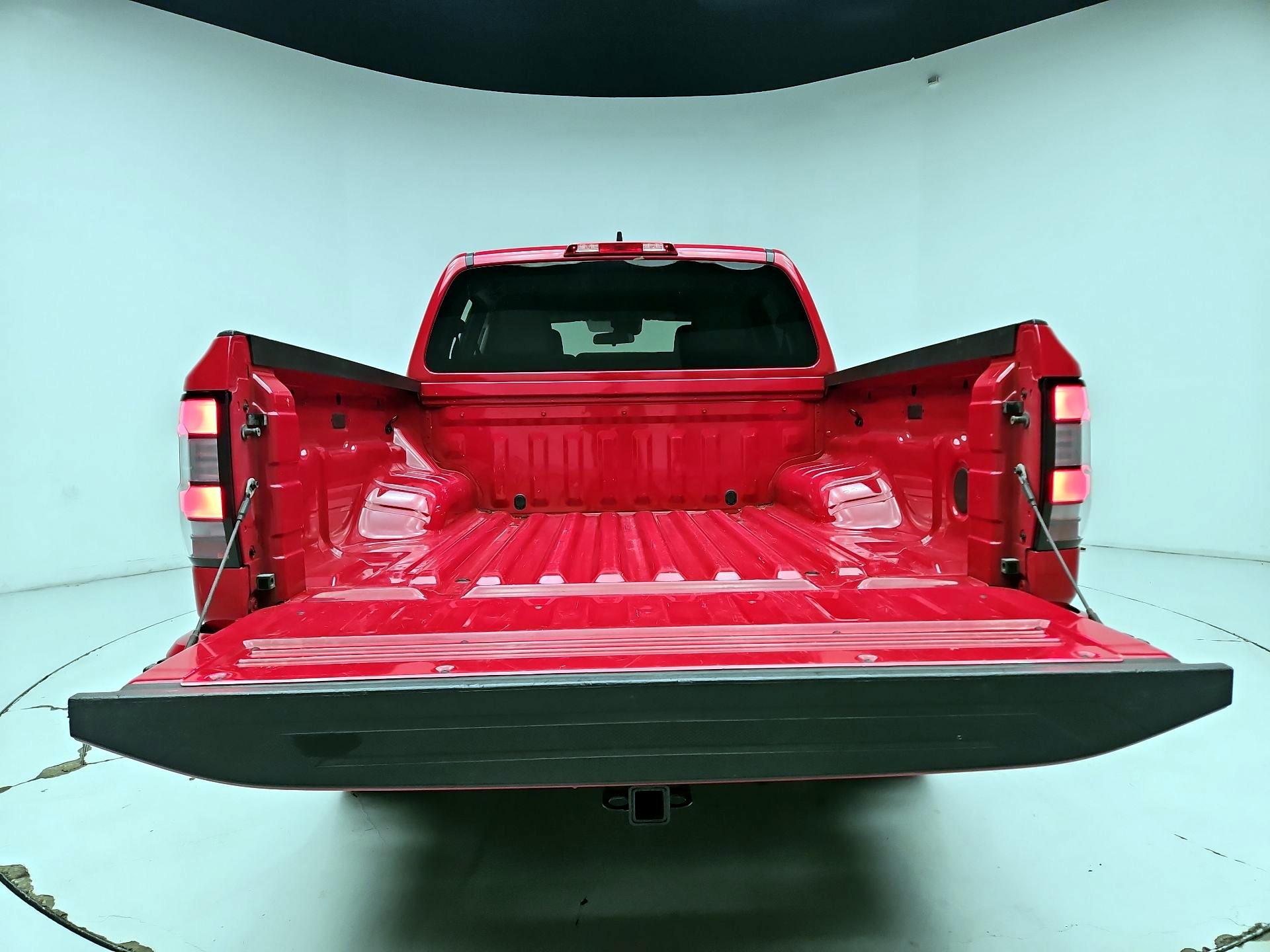 Thumbnail: 2023 Nissan Frontier - 20