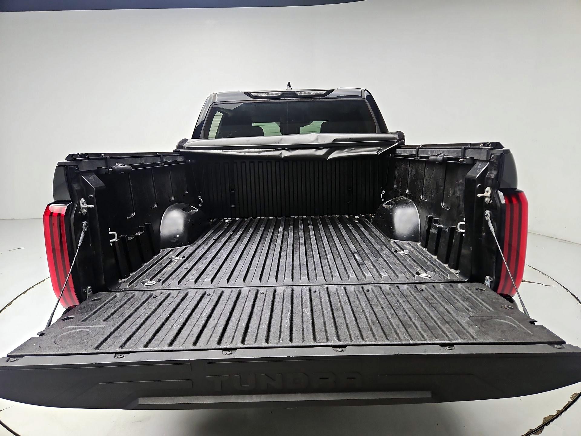 Thumbnail: 2022 Toyota Tundra - 20